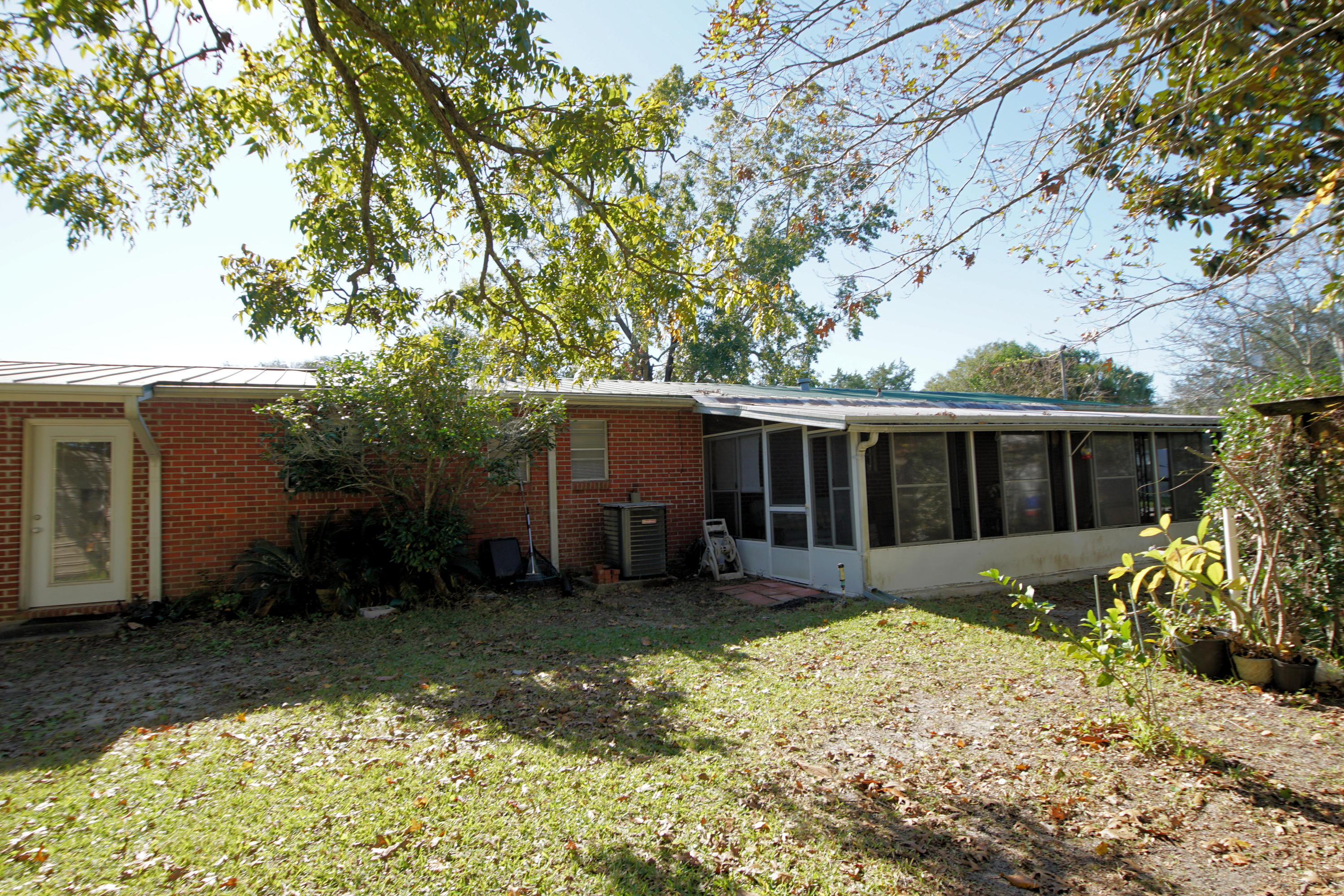 GARNIERS BEACH 7TH - Residential