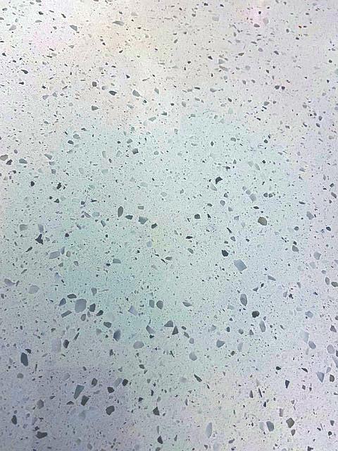 REFLECTIONS AT BLUEWATER BAY T/H LOT 8 - Residential Lease