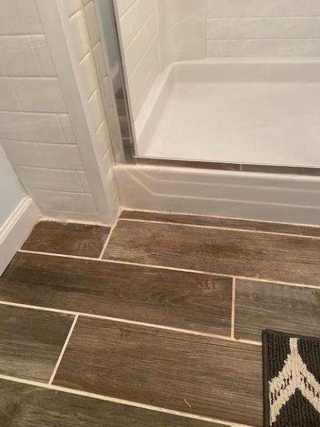 REFLECTIONS AT BLUEWATER BAY T/H LOT 8 - Residential Lease