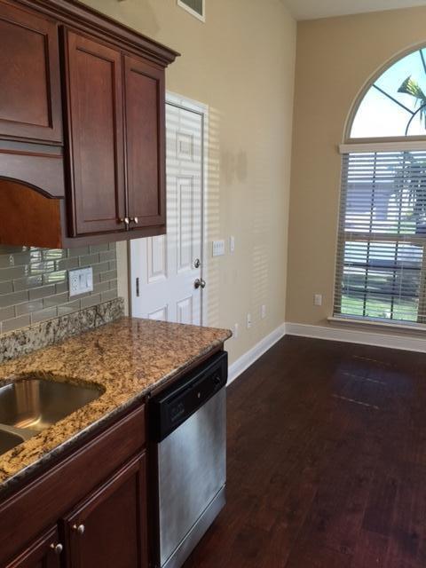EAGLE BAY - Residential Lease