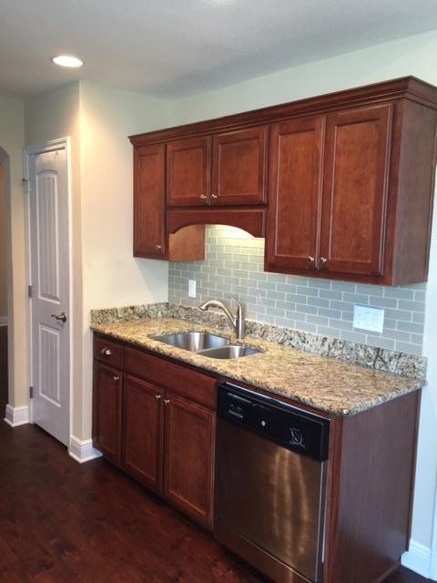 EAGLE BAY - Residential Lease