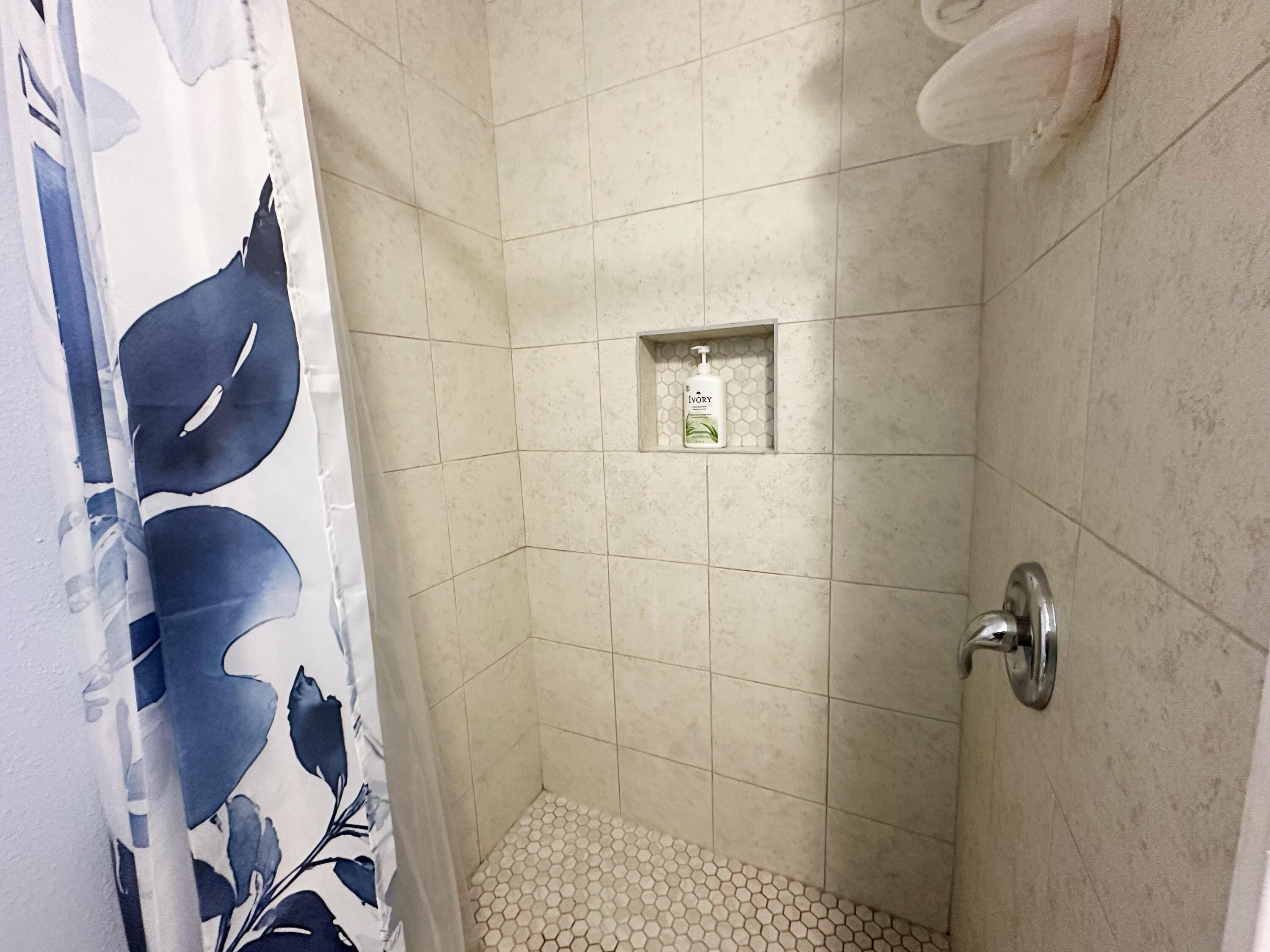 OAKWOOD HILLS UNIT 4 - Residential