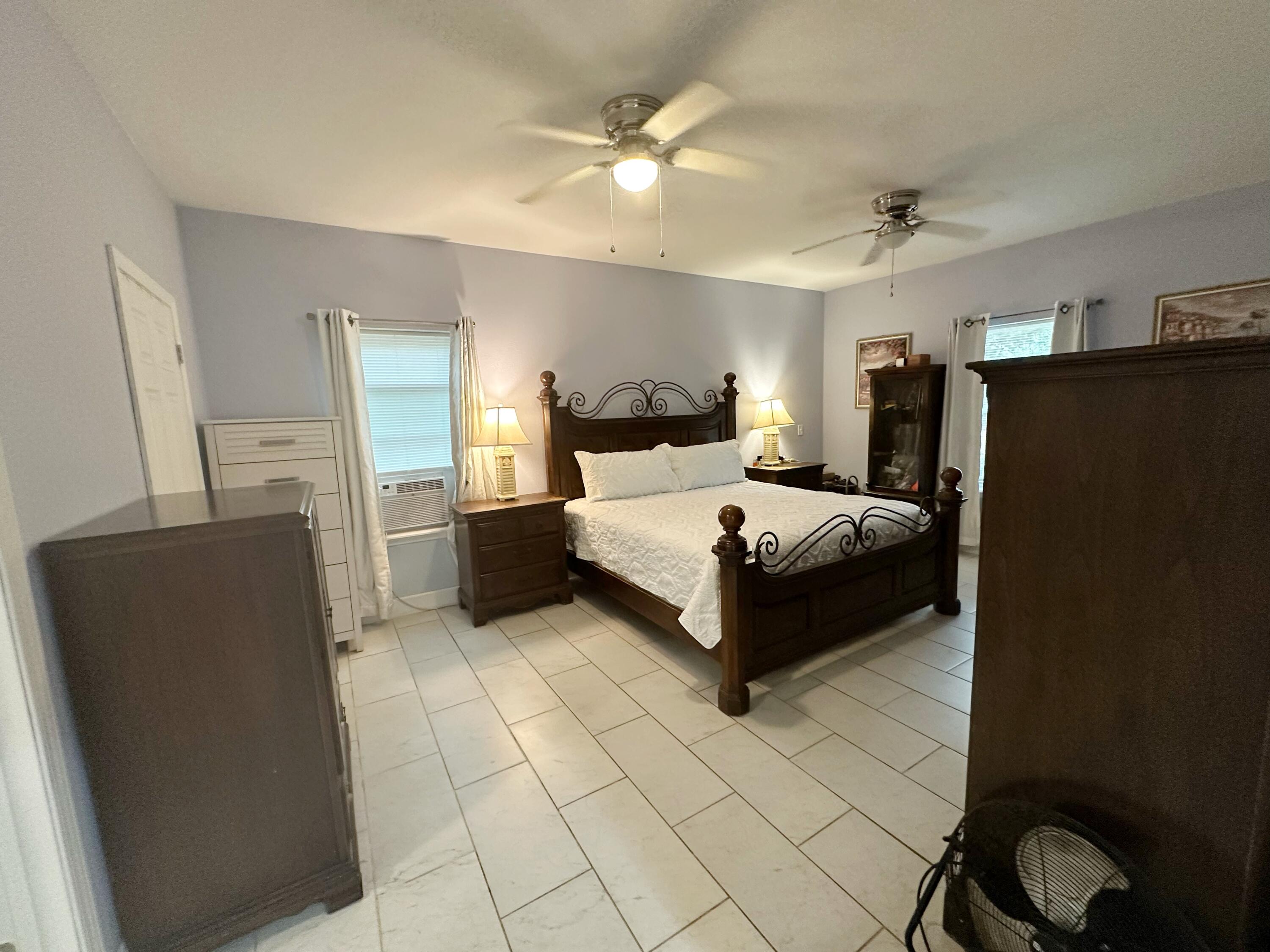 OAKWOOD HILLS UNIT 4 - Residential