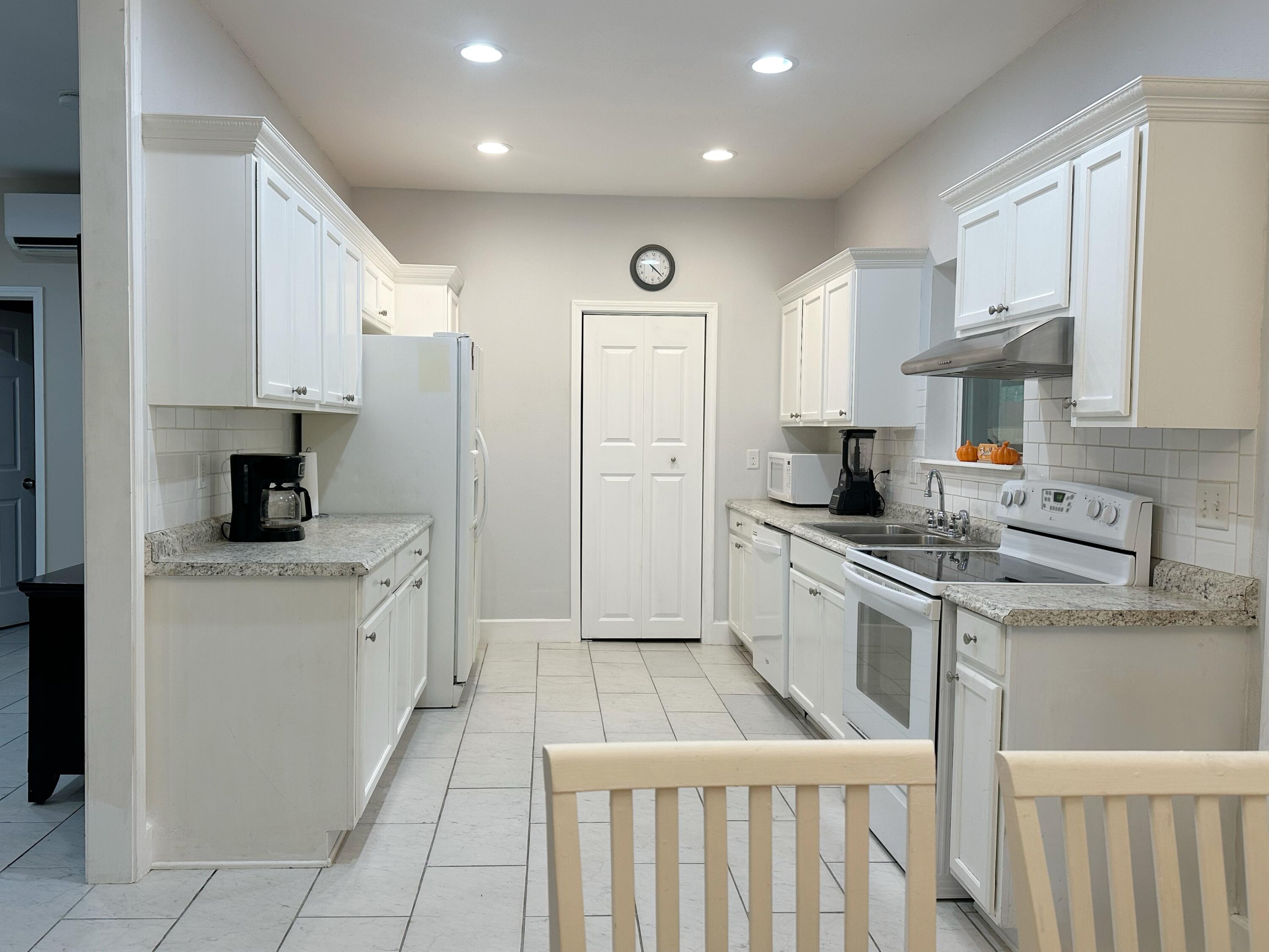 OAKWOOD HILLS UNIT 4 - Residential