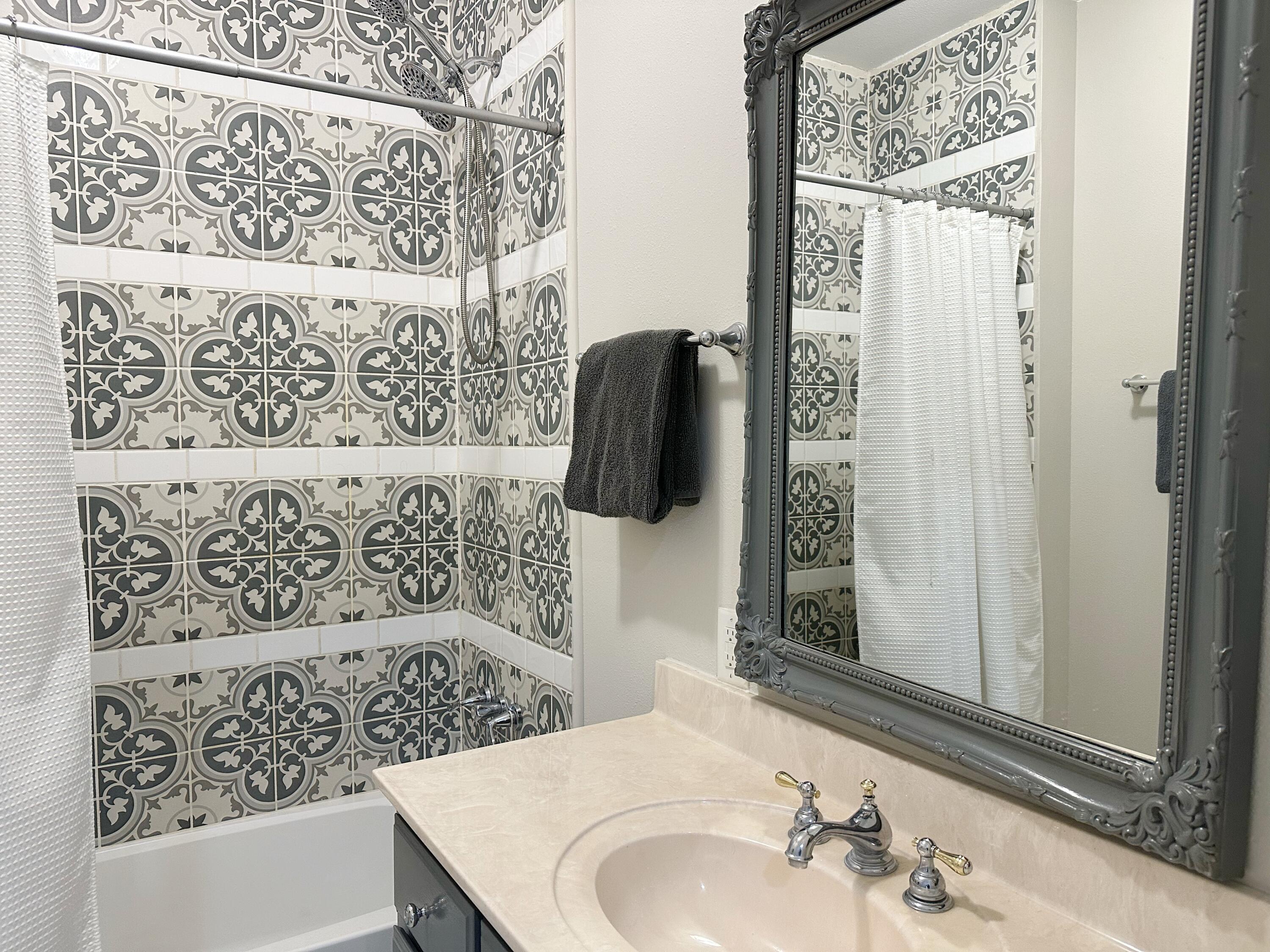 OAKWOOD HILLS UNIT 4 - Residential