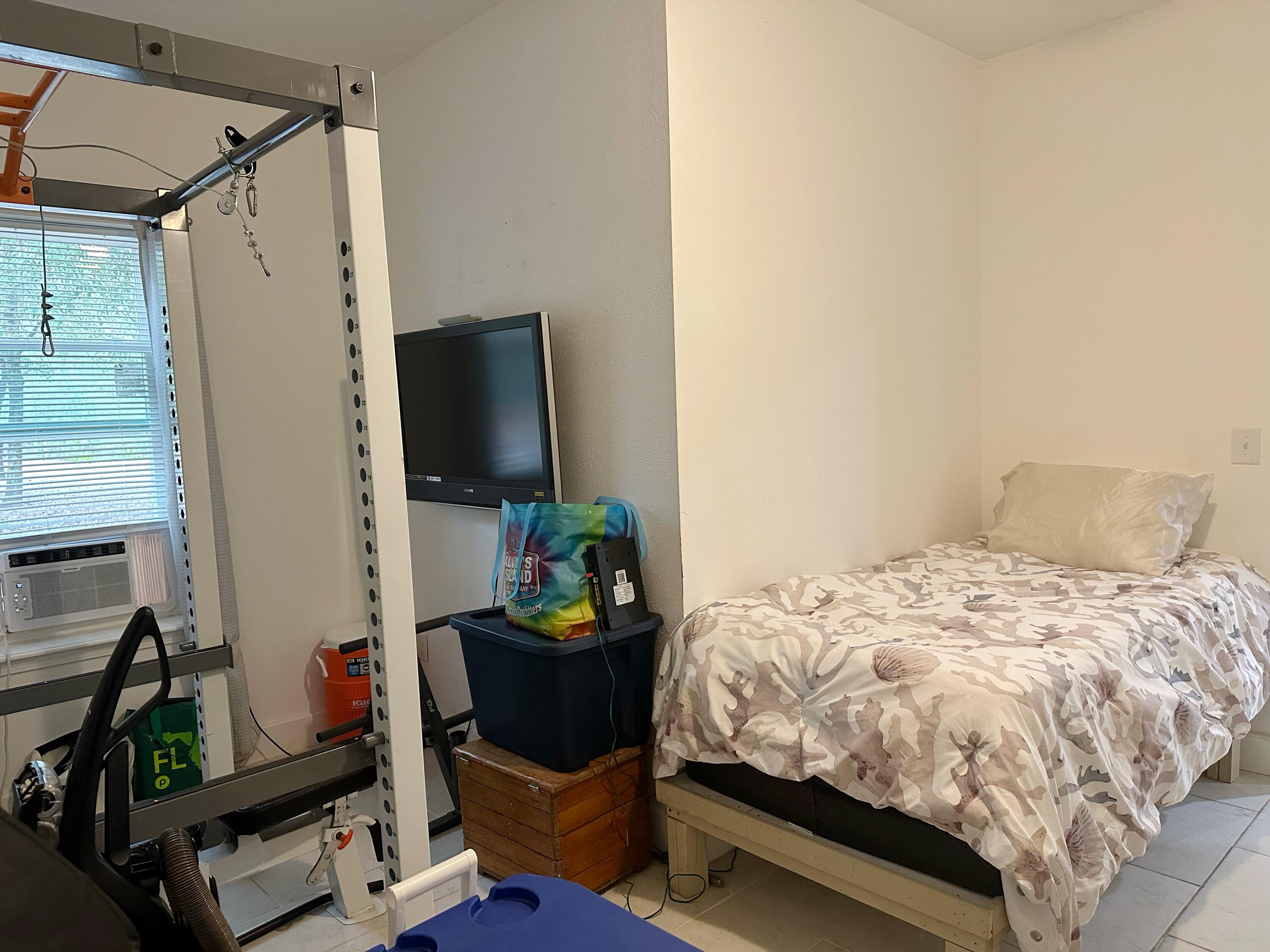 OAKWOOD HILLS UNIT 4 - Residential