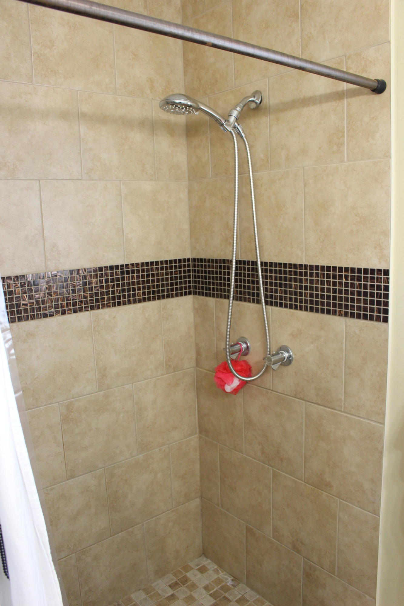 LAKE LORRAINE ESTATES 1 - Residential