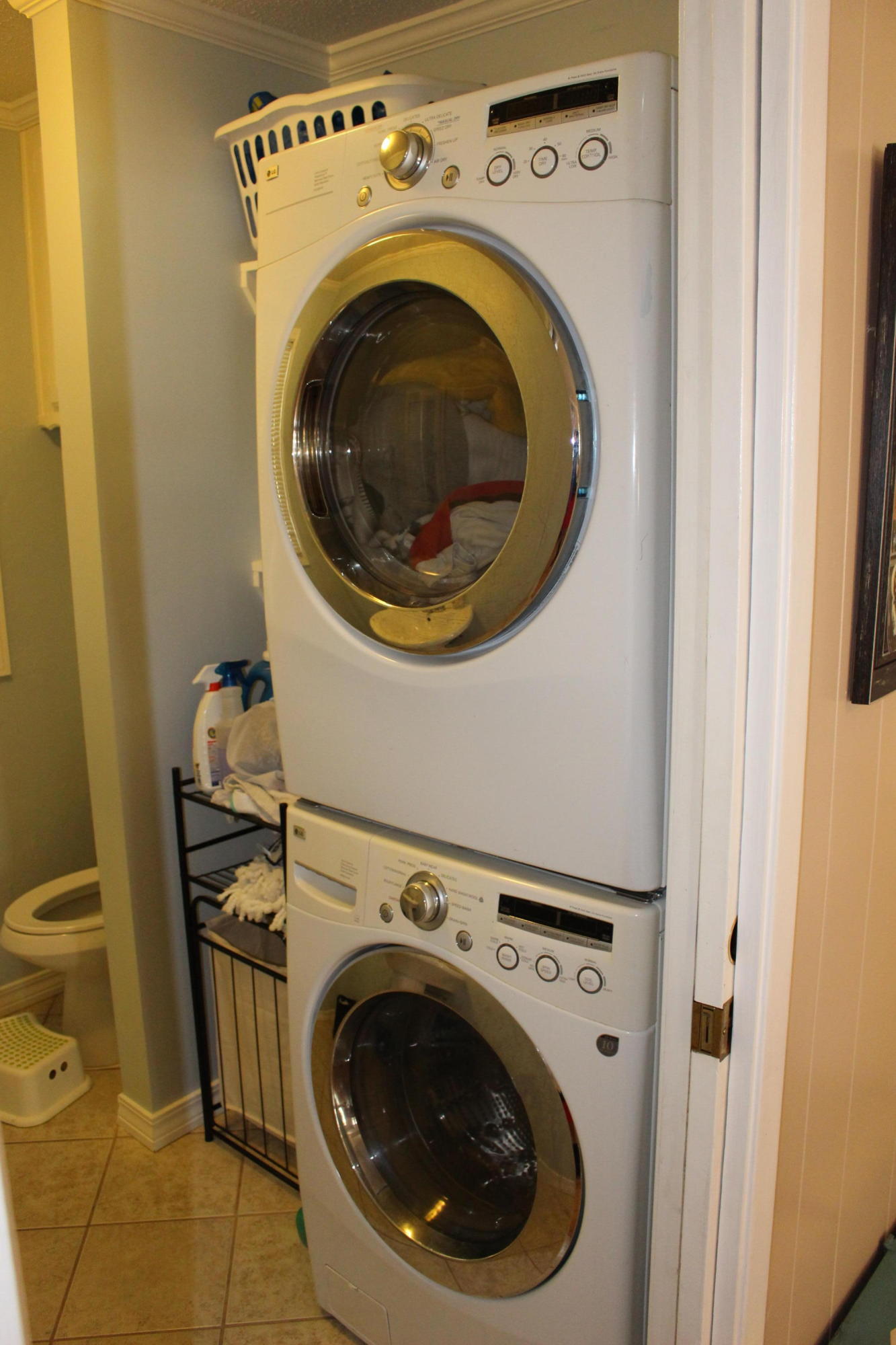 LAKE LORRAINE ESTATES 1 - Residential