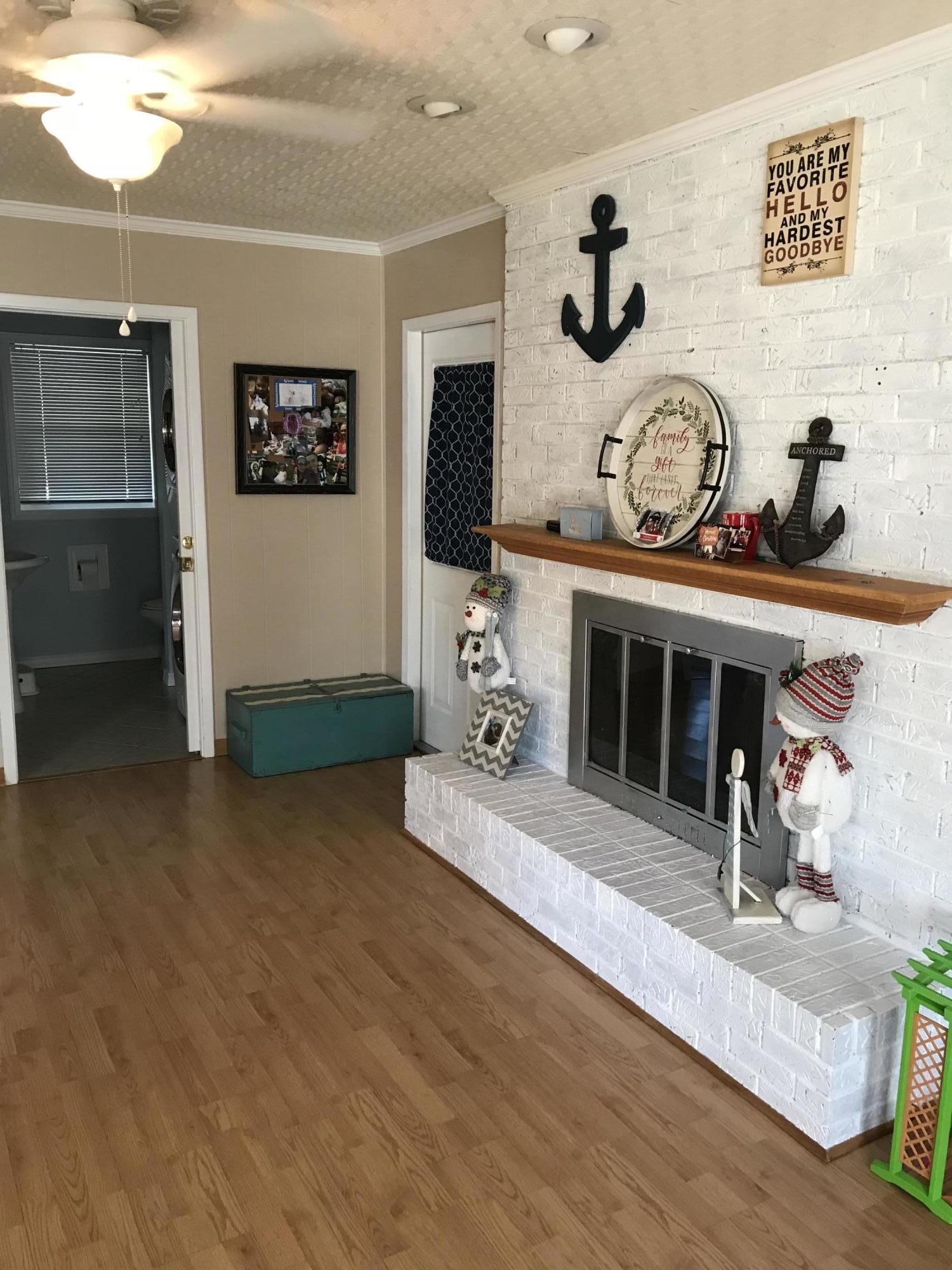 LAKE LORRAINE ESTATES 1 - Residential