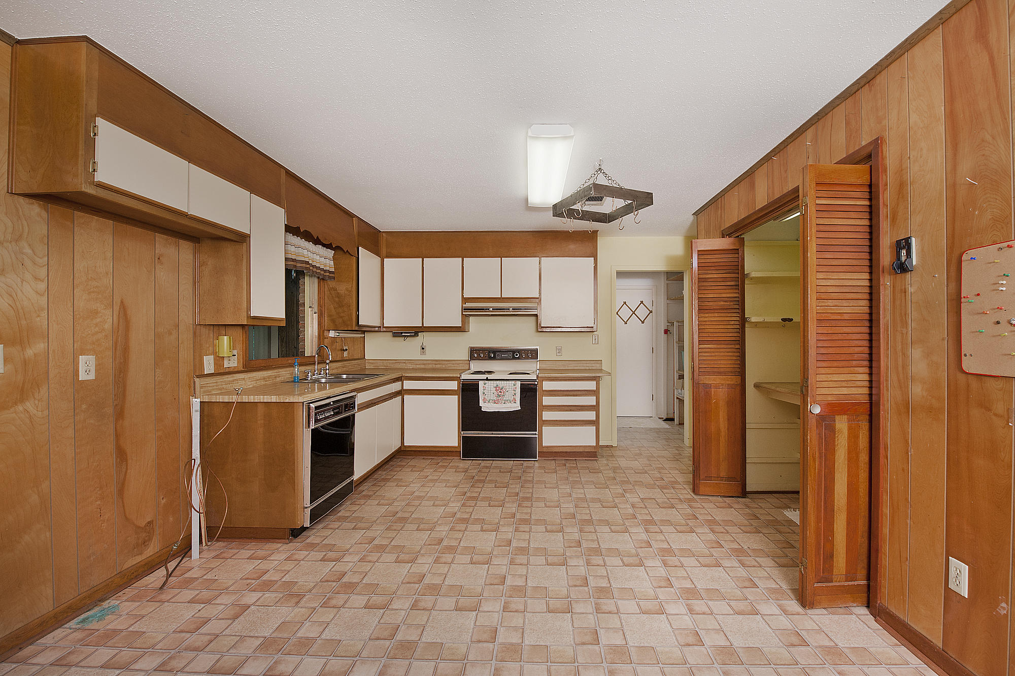 PINE LAKE S/D - Residential