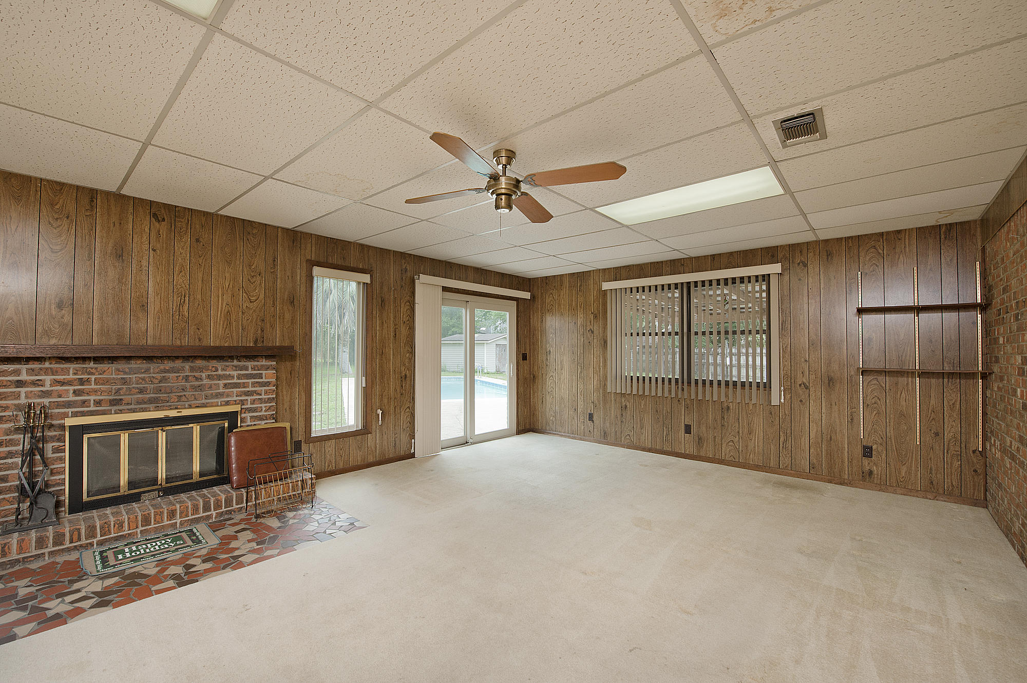 PINE LAKE S/D - Residential