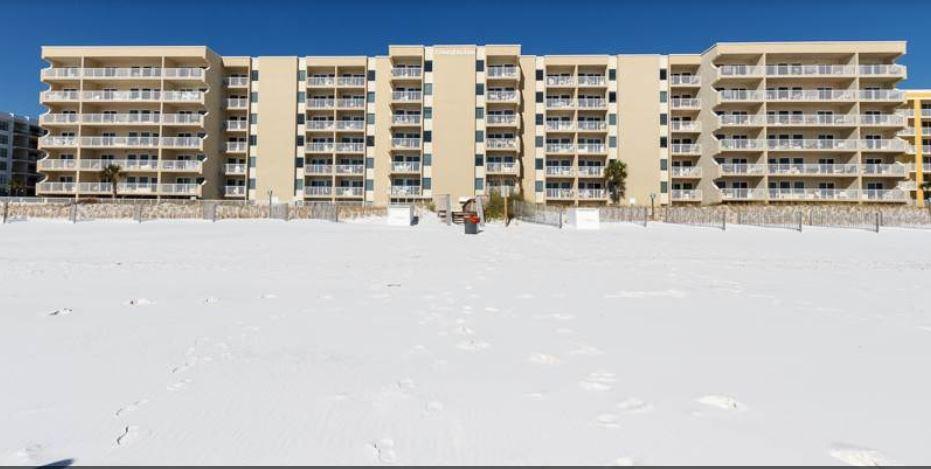 ISLAND ECHO - Residential