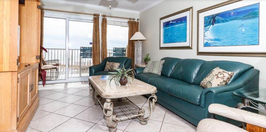 ISLAND ECHO - Residential