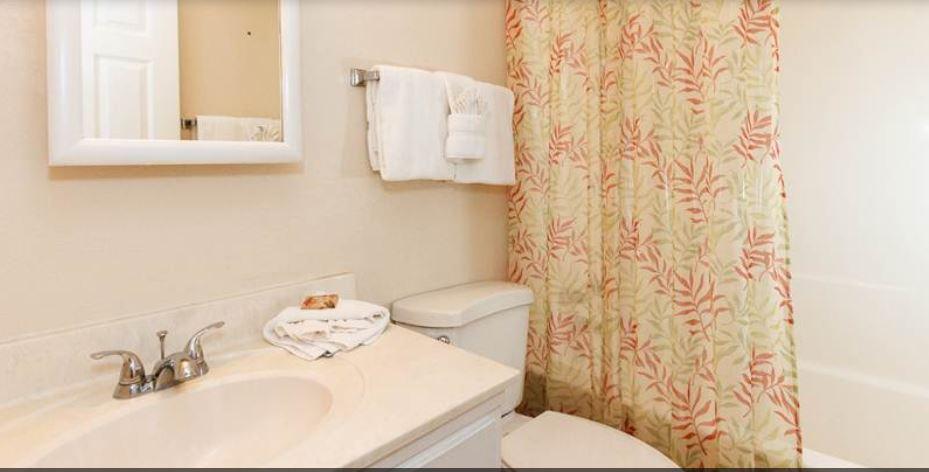 ISLAND ECHO - Residential