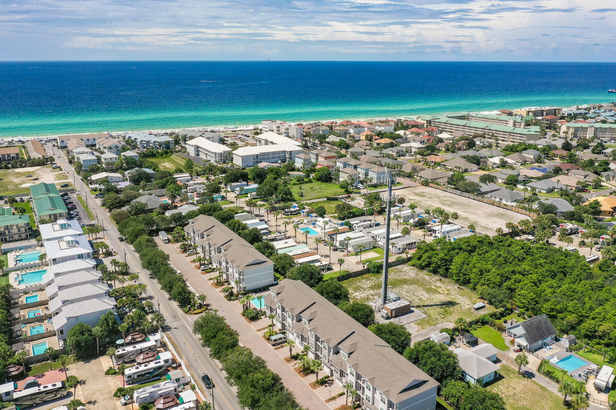 Driftwood Drive Townhomes - Residential