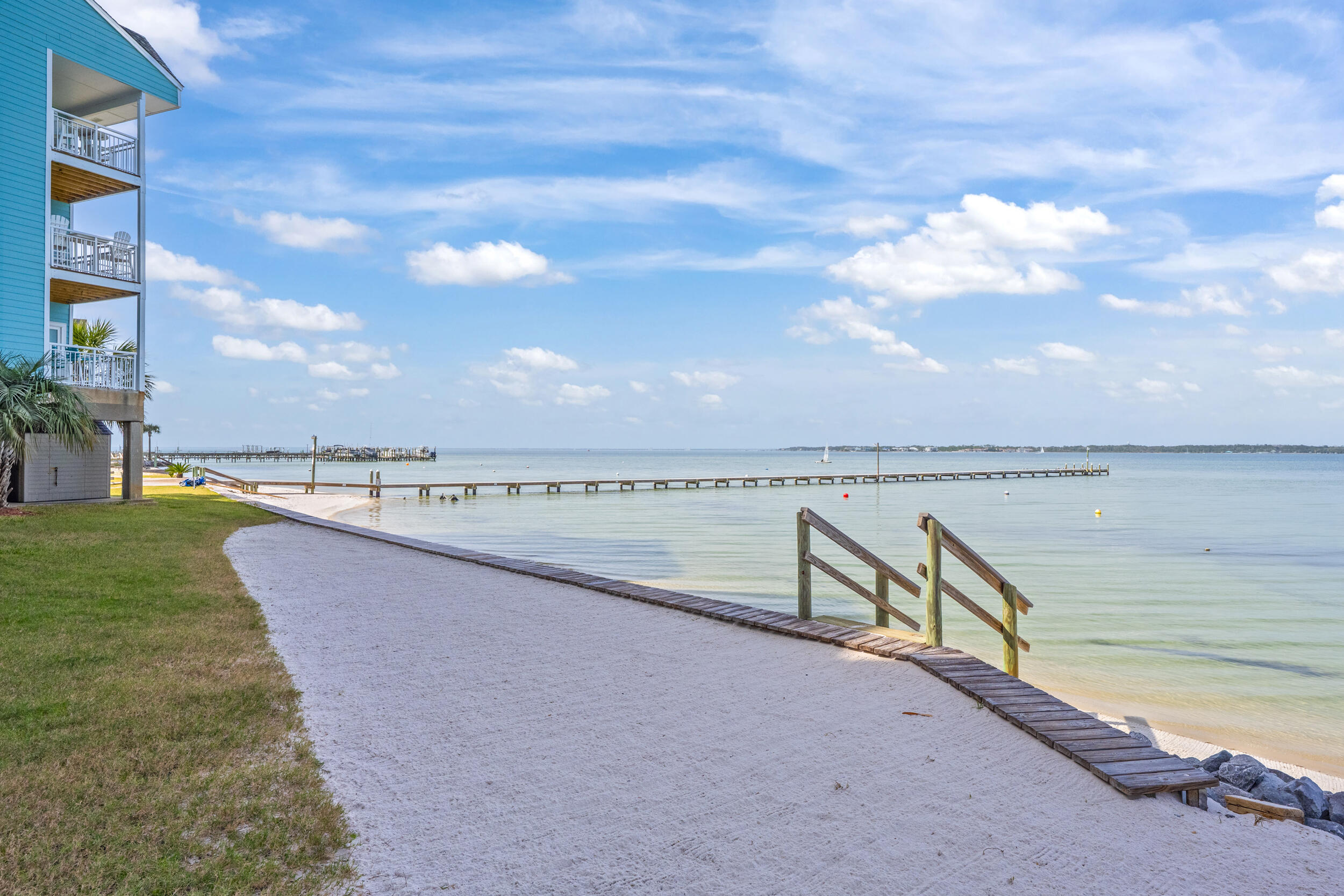 BAYWATCH CONDO - Residential