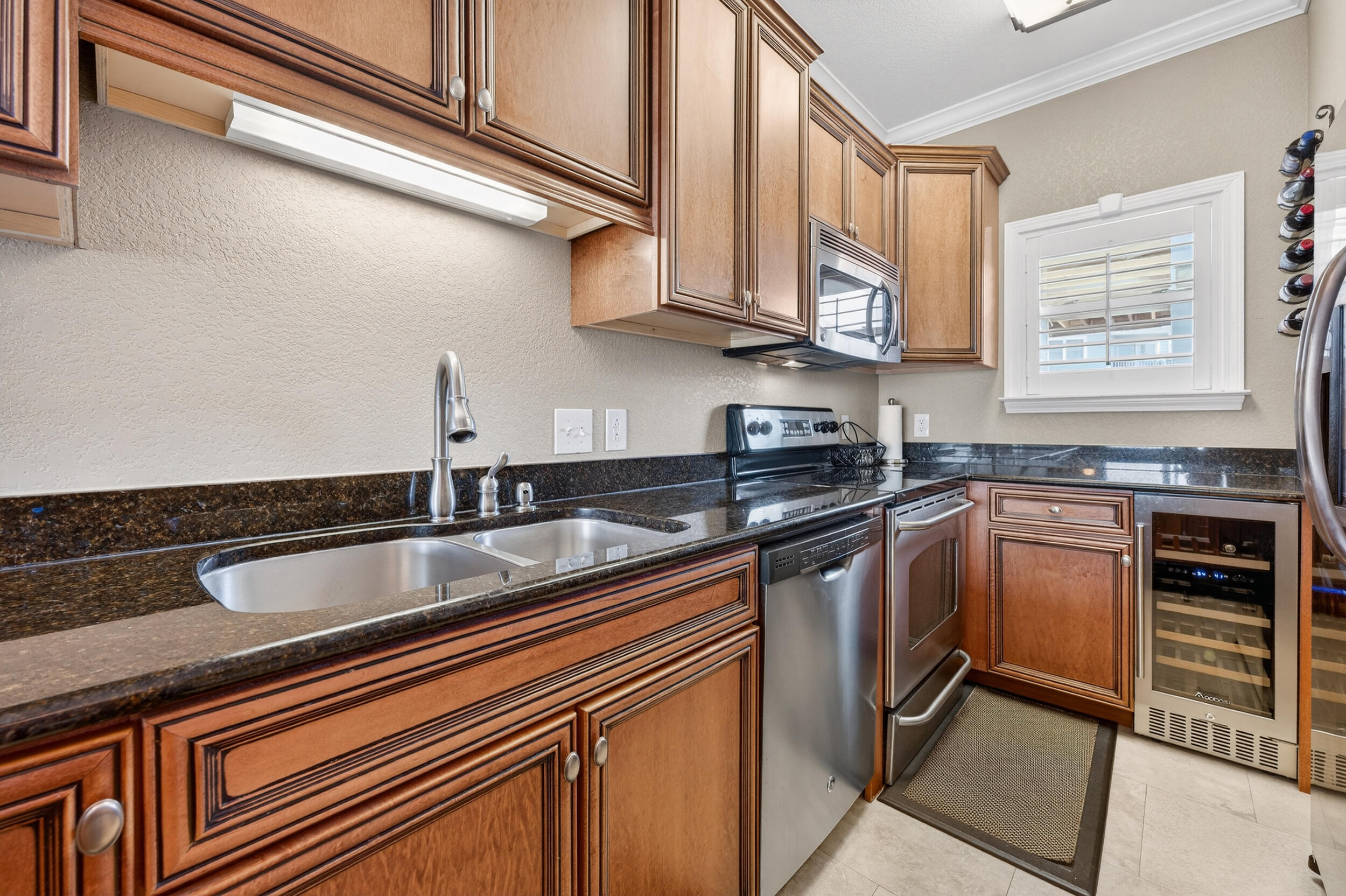 BAYWATCH CONDO - Residential