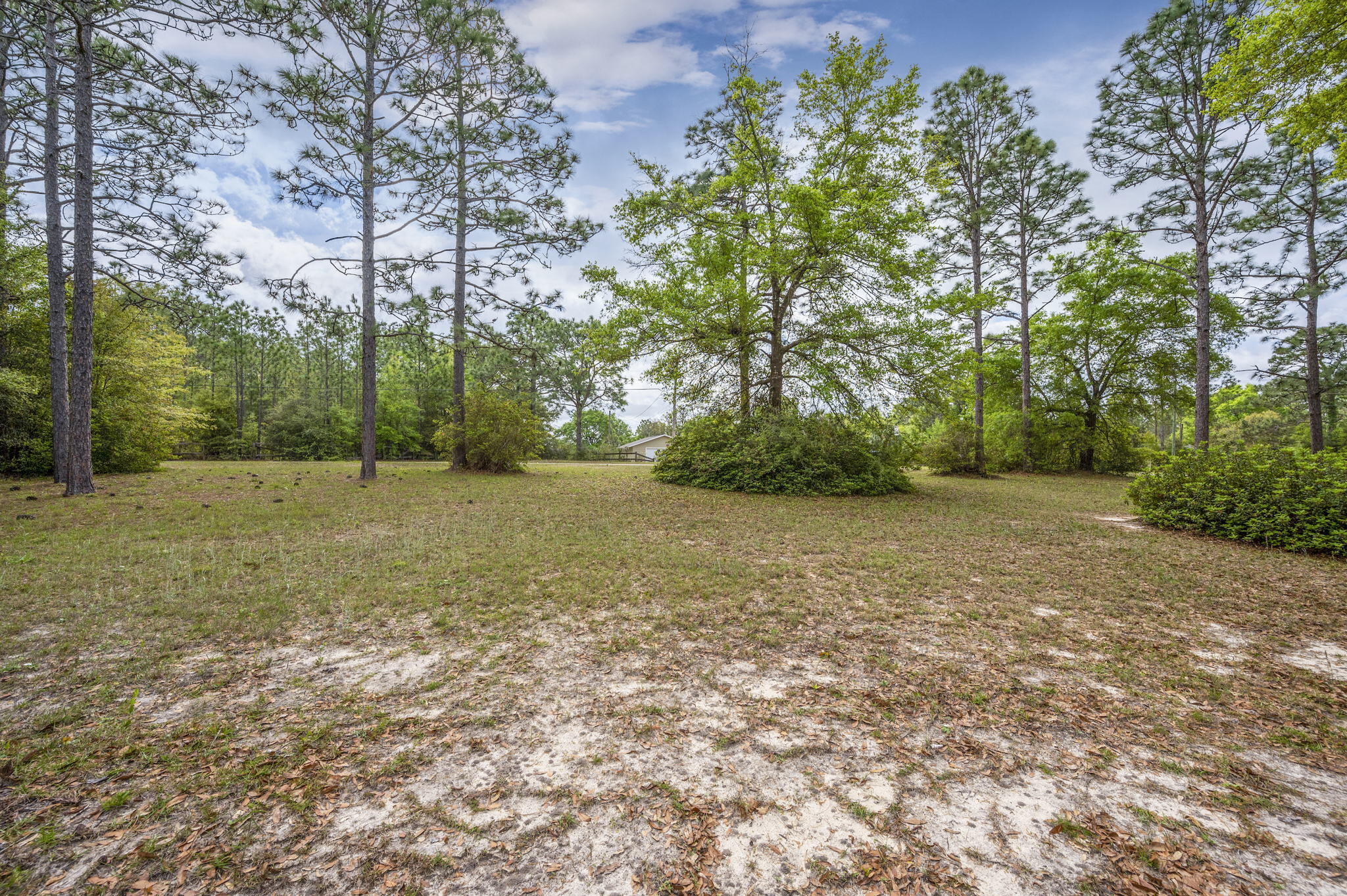 KENNEDY LAKE (UNRECORDED) - Residential