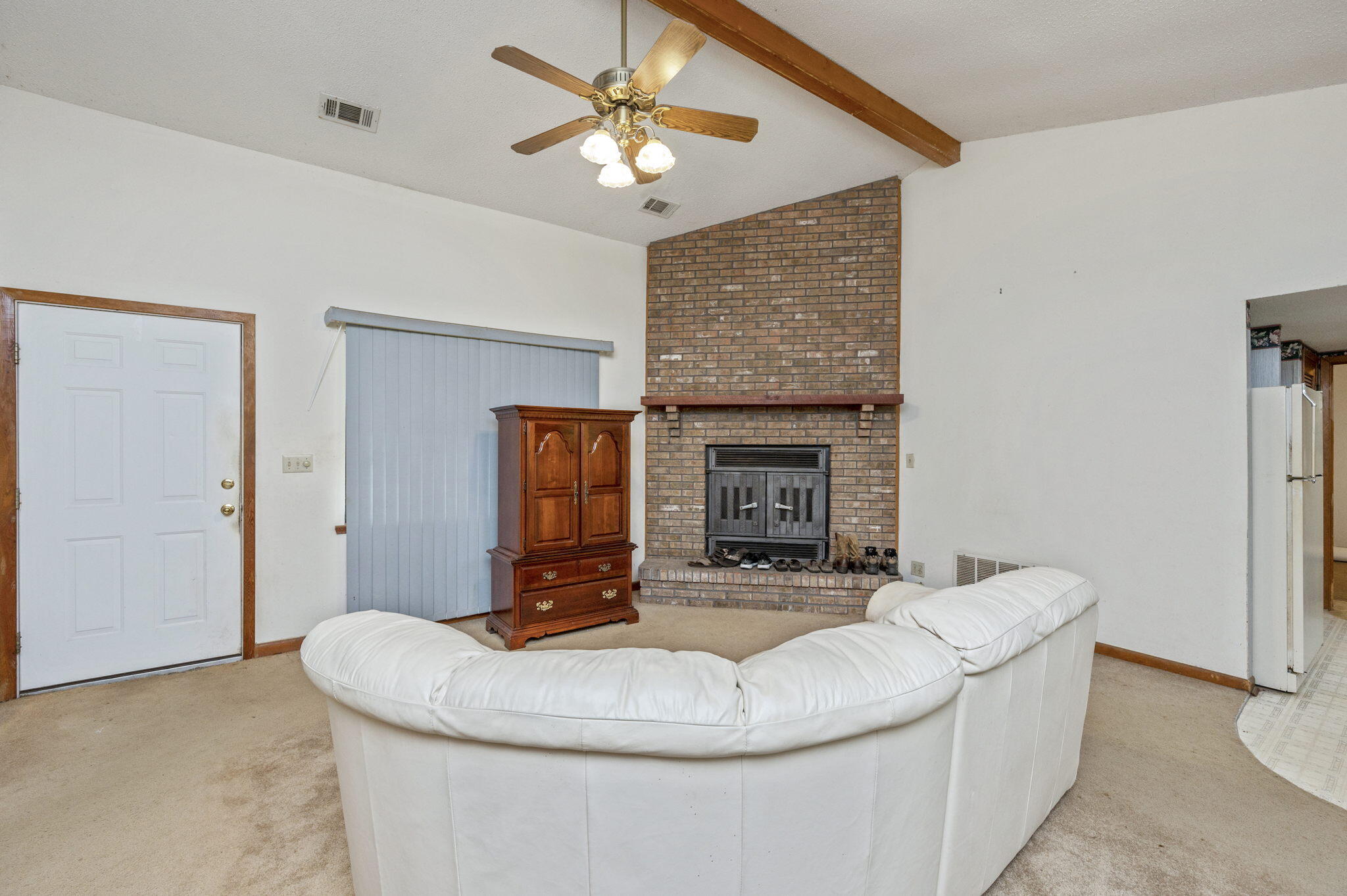 KENNEDY LAKE (UNRECORDED) - Residential