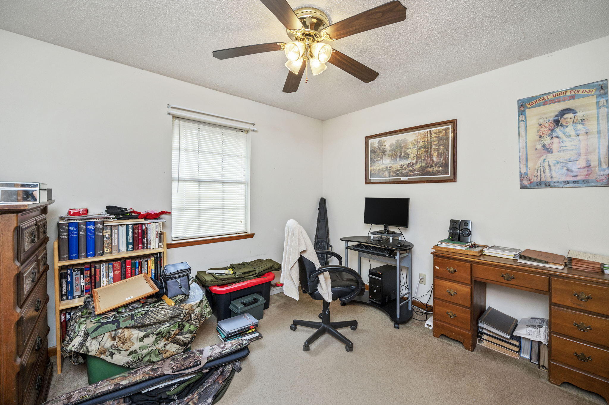 KENNEDY LAKE (UNRECORDED) - Residential