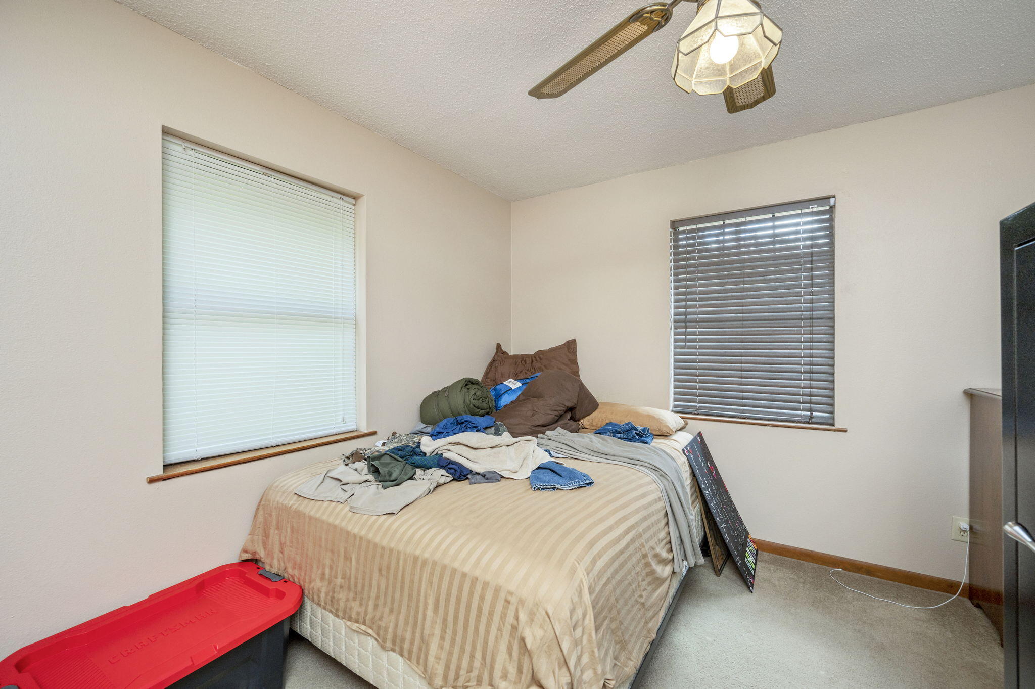 KENNEDY LAKE (UNRECORDED) - Residential