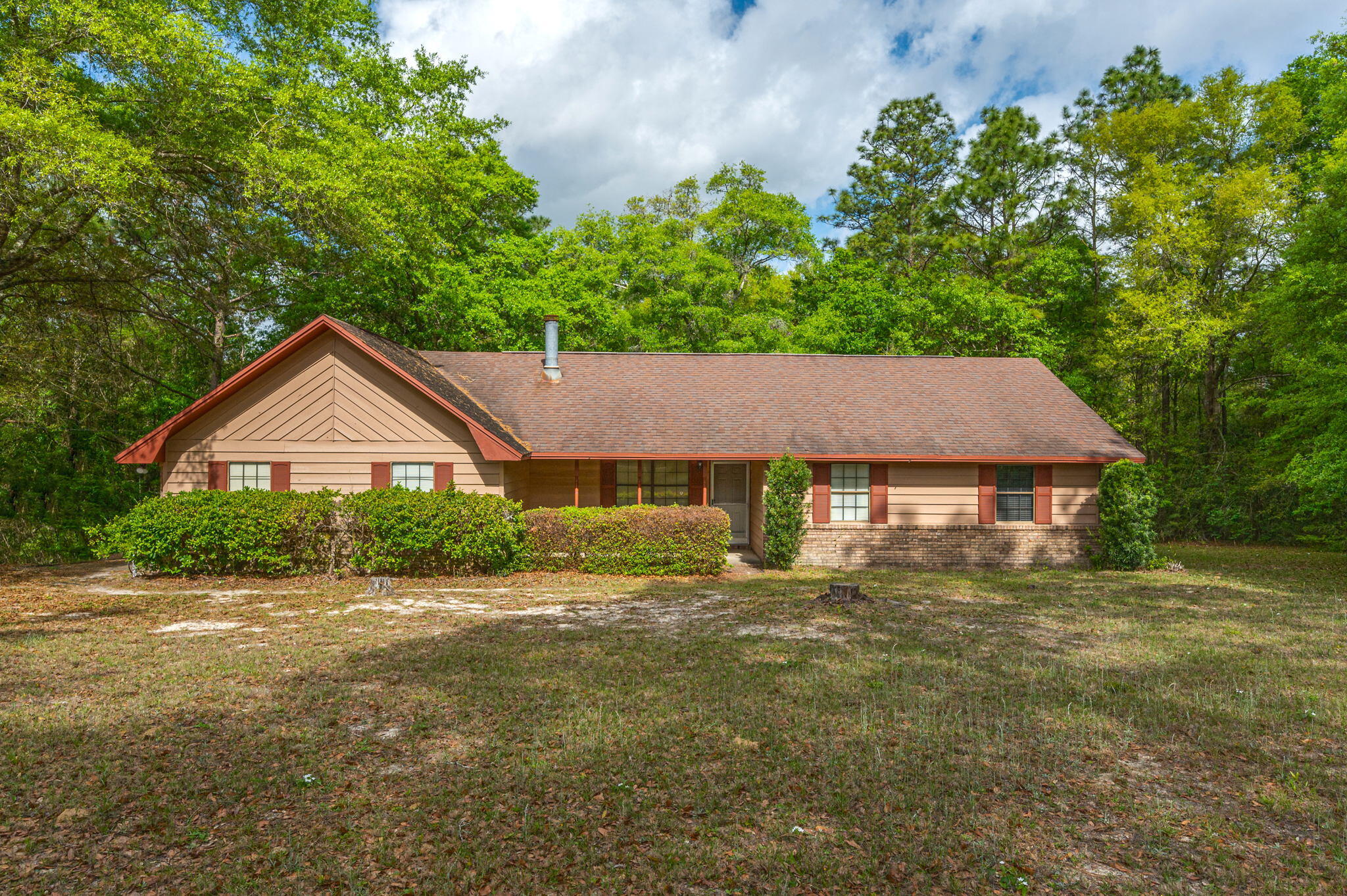 KENNEDY LAKE (UNRECORDED) - Residential