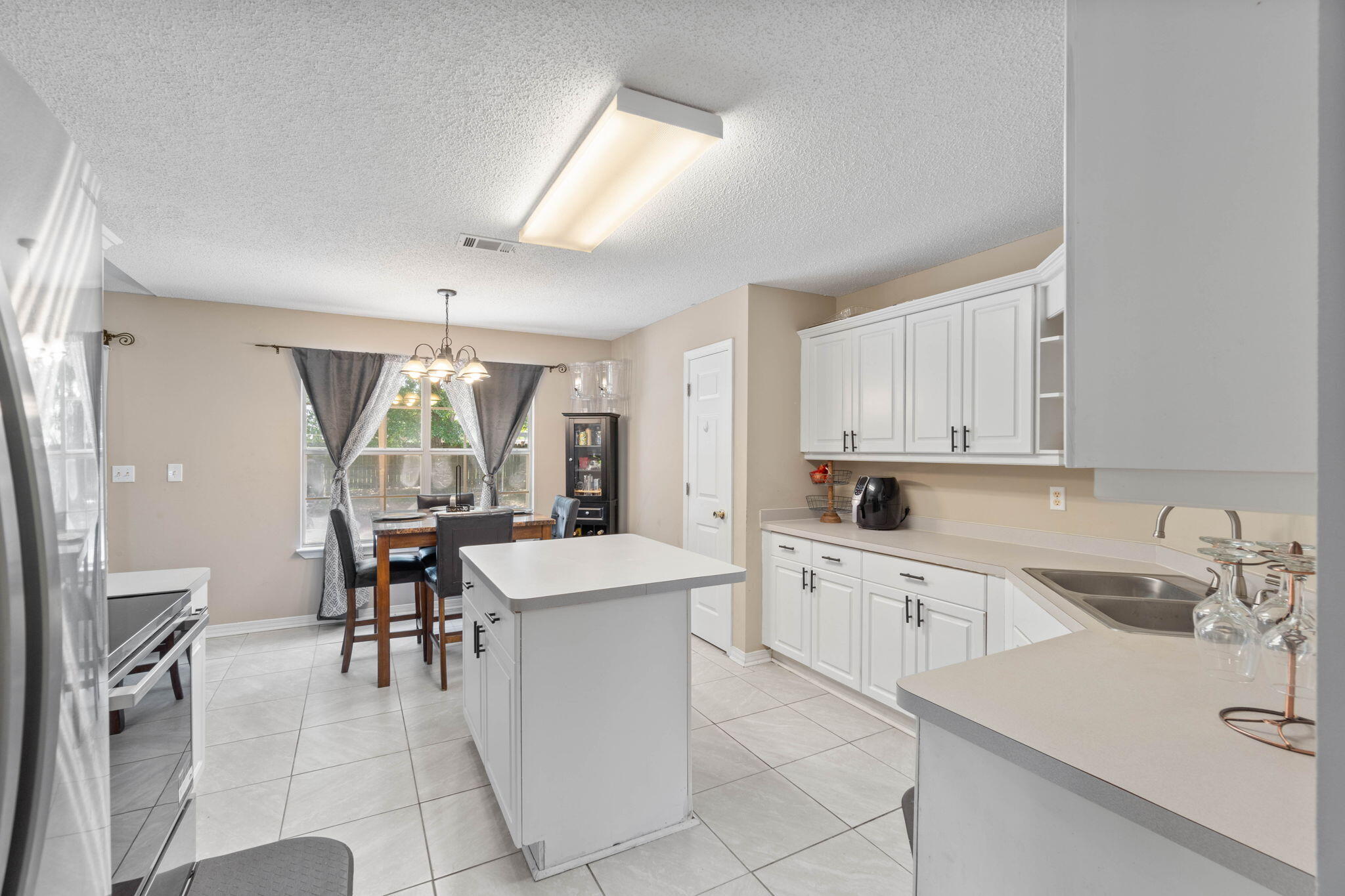 COUNTRYVIEW ESTATES 4TH ADDN PH 6 - Residential