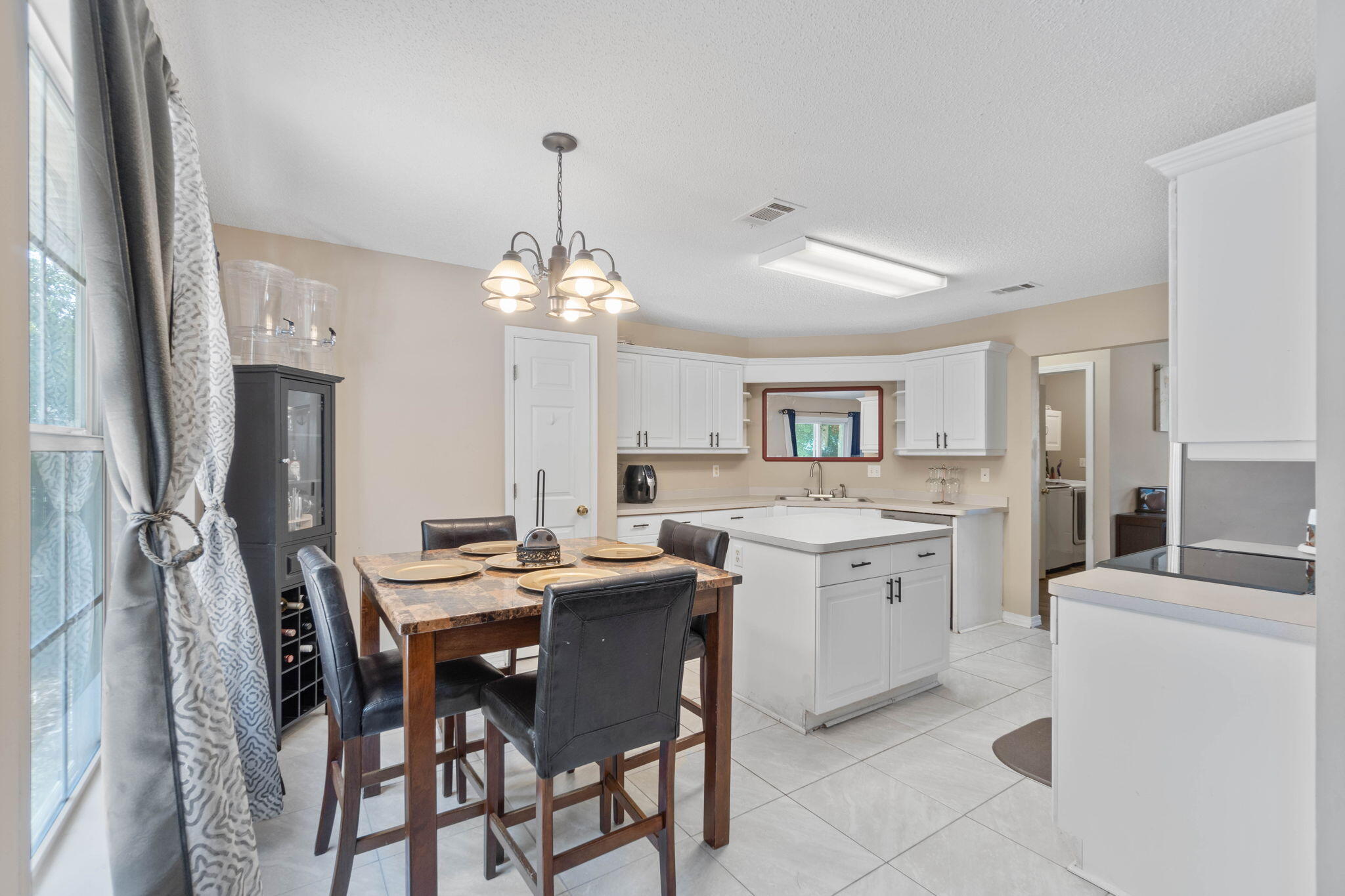 COUNTRYVIEW ESTATES 4TH ADDN PH 6 - Residential