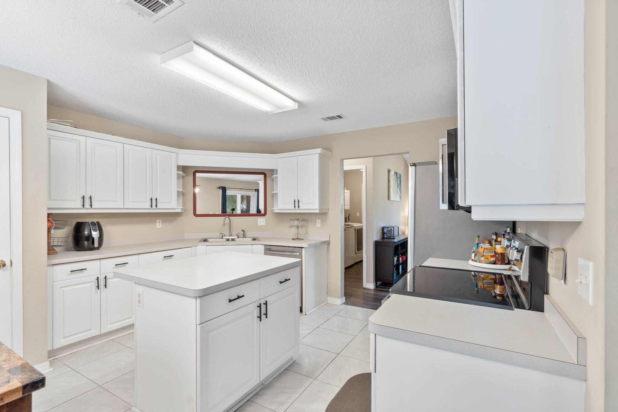 COUNTRYVIEW ESTATES 4TH ADDN PH 6 - Residential