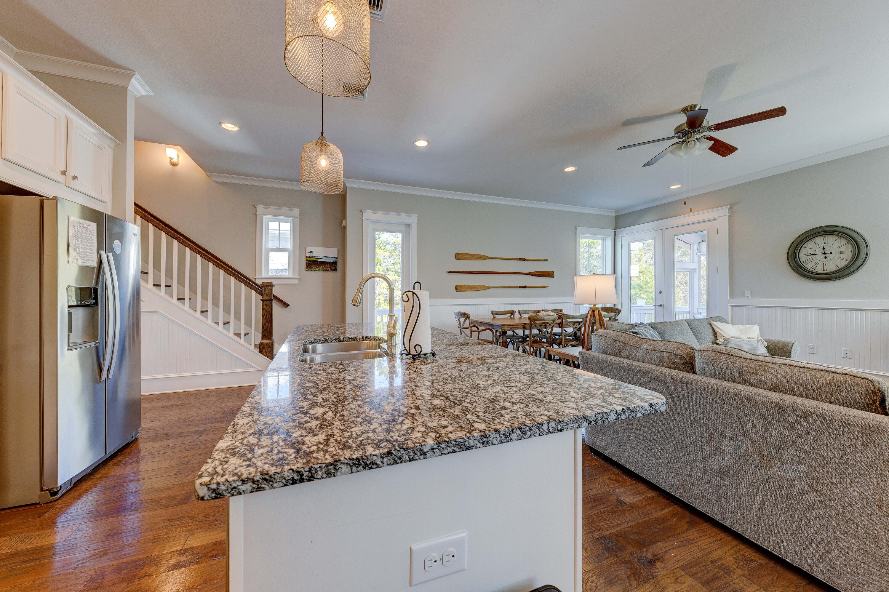 HIGHLAND PARKS - Residential
