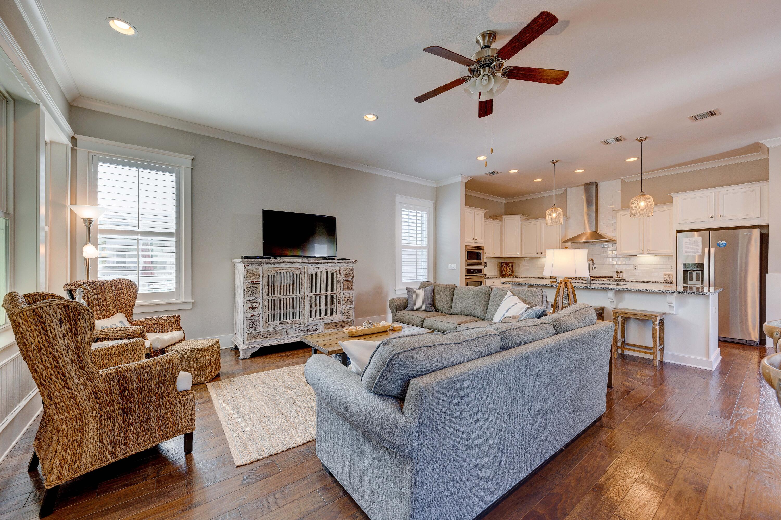 HIGHLAND PARKS - Residential