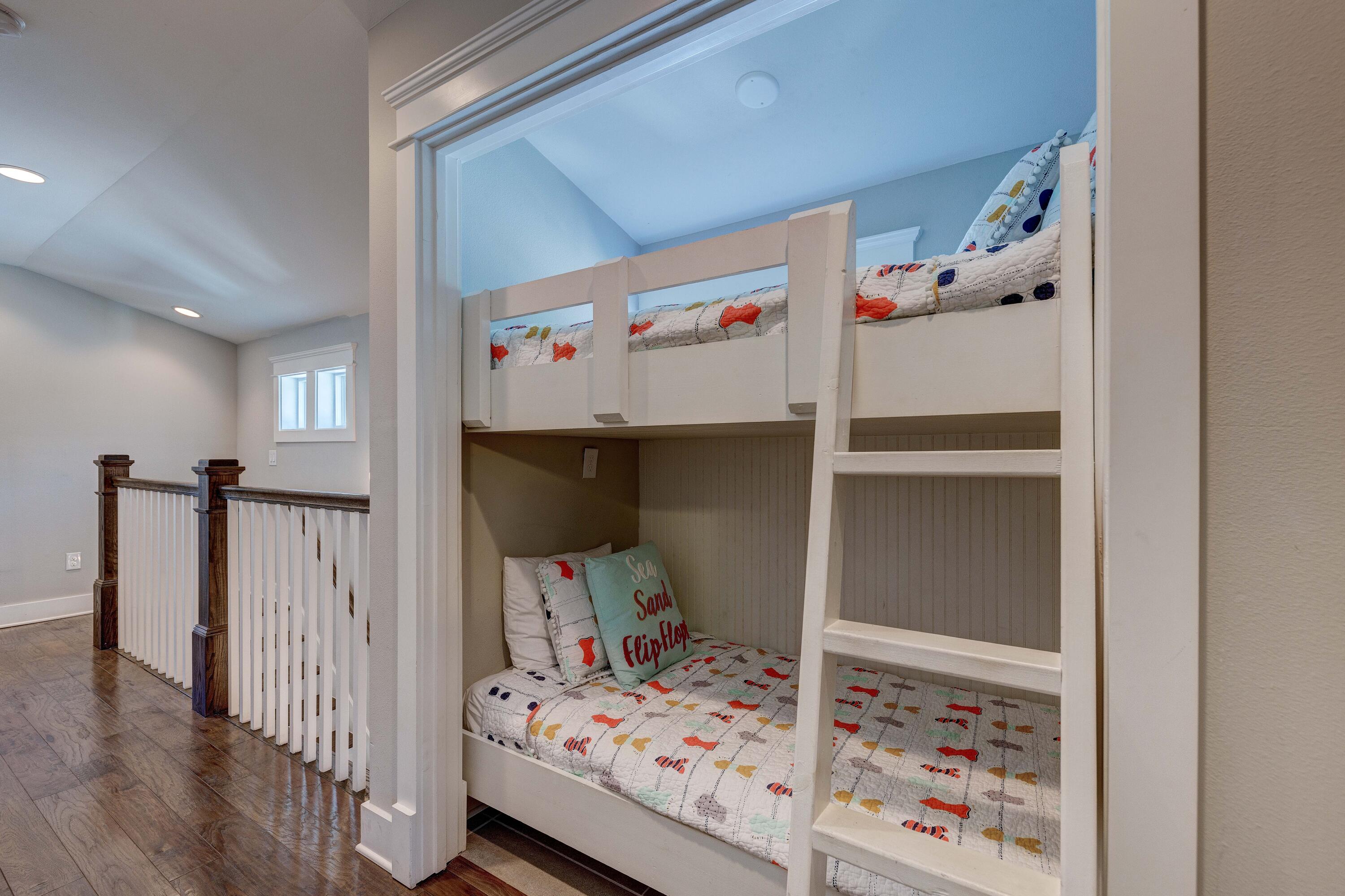 HIGHLAND PARKS - Residential