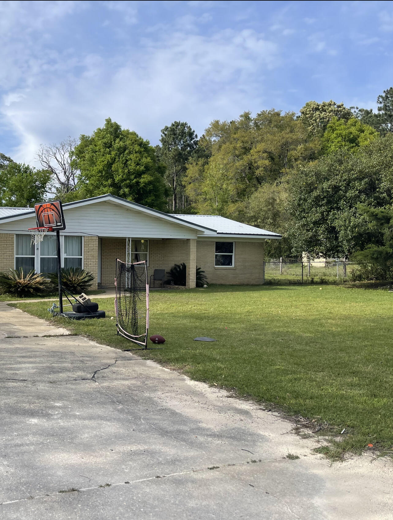 This 3 bedroom 2.5 bath PLUS a bonus room sits on 0.86 of an acre. Property includes a fully fenced back yard, copper wiring throughout, workshop, garage, and tiled kitchen floor. Buyer to verify all information. Professional pictures coming soon. Call today for your exclusive tour.