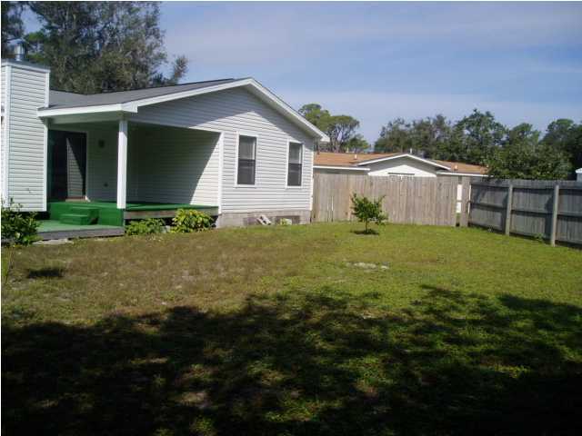 ELLIOTTS POINT 8TH ADDN - Residential Lease