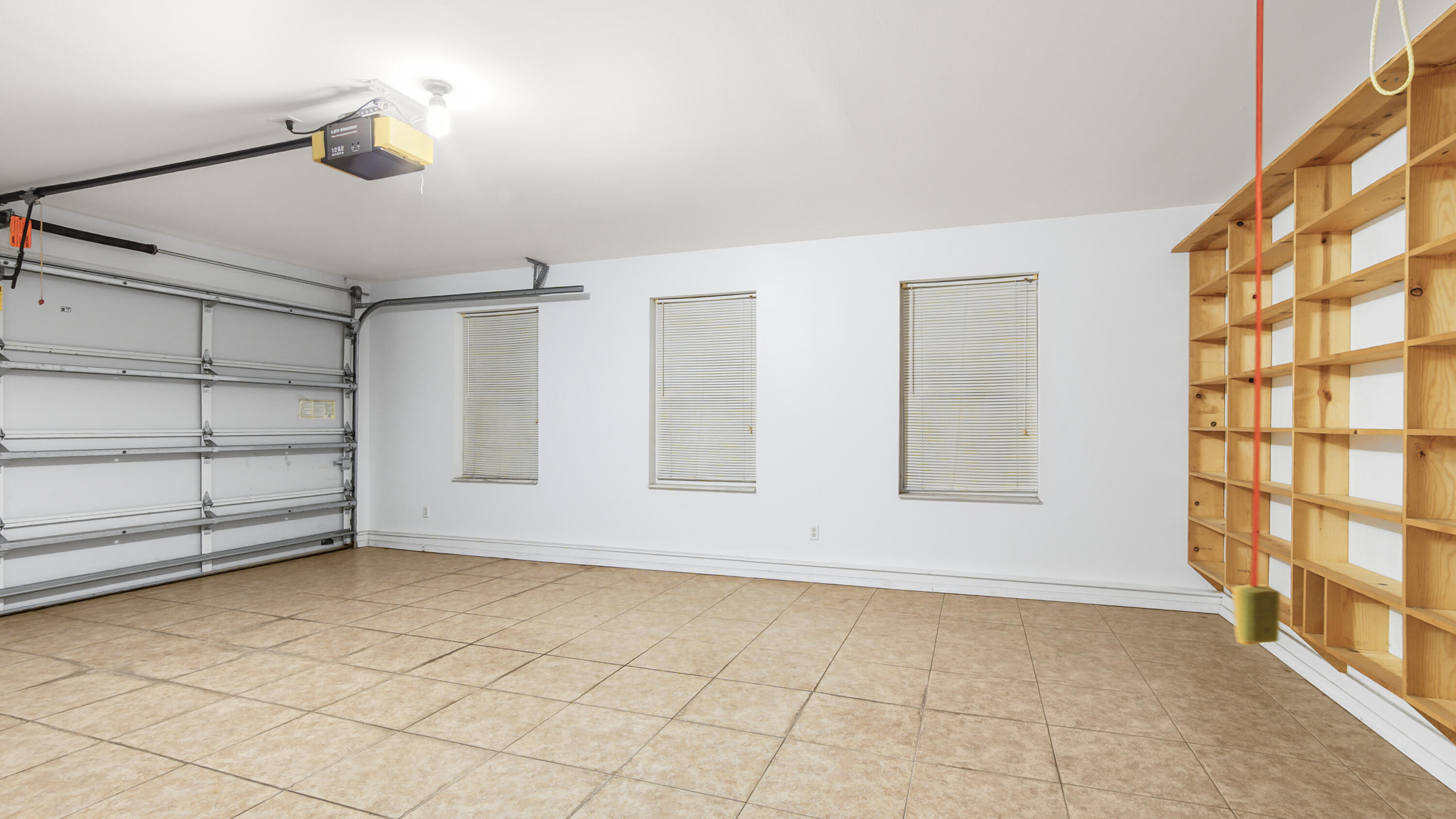 LAKEVIEW - Residential