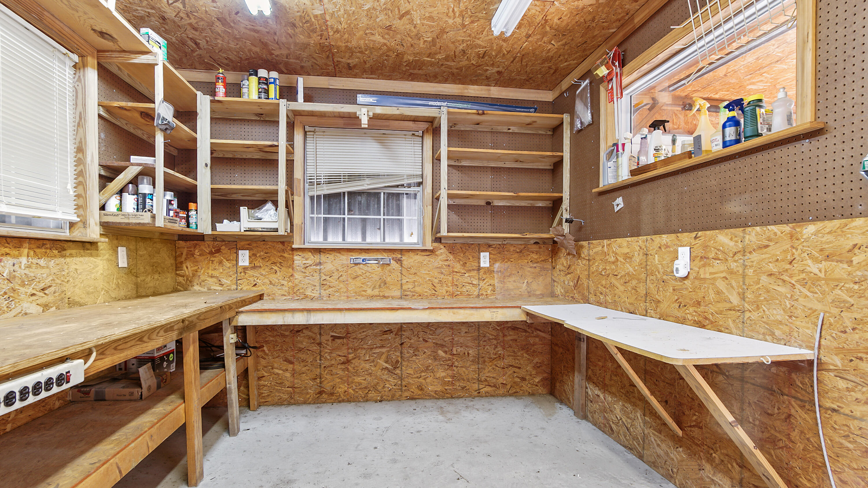 LAKEVIEW - Residential