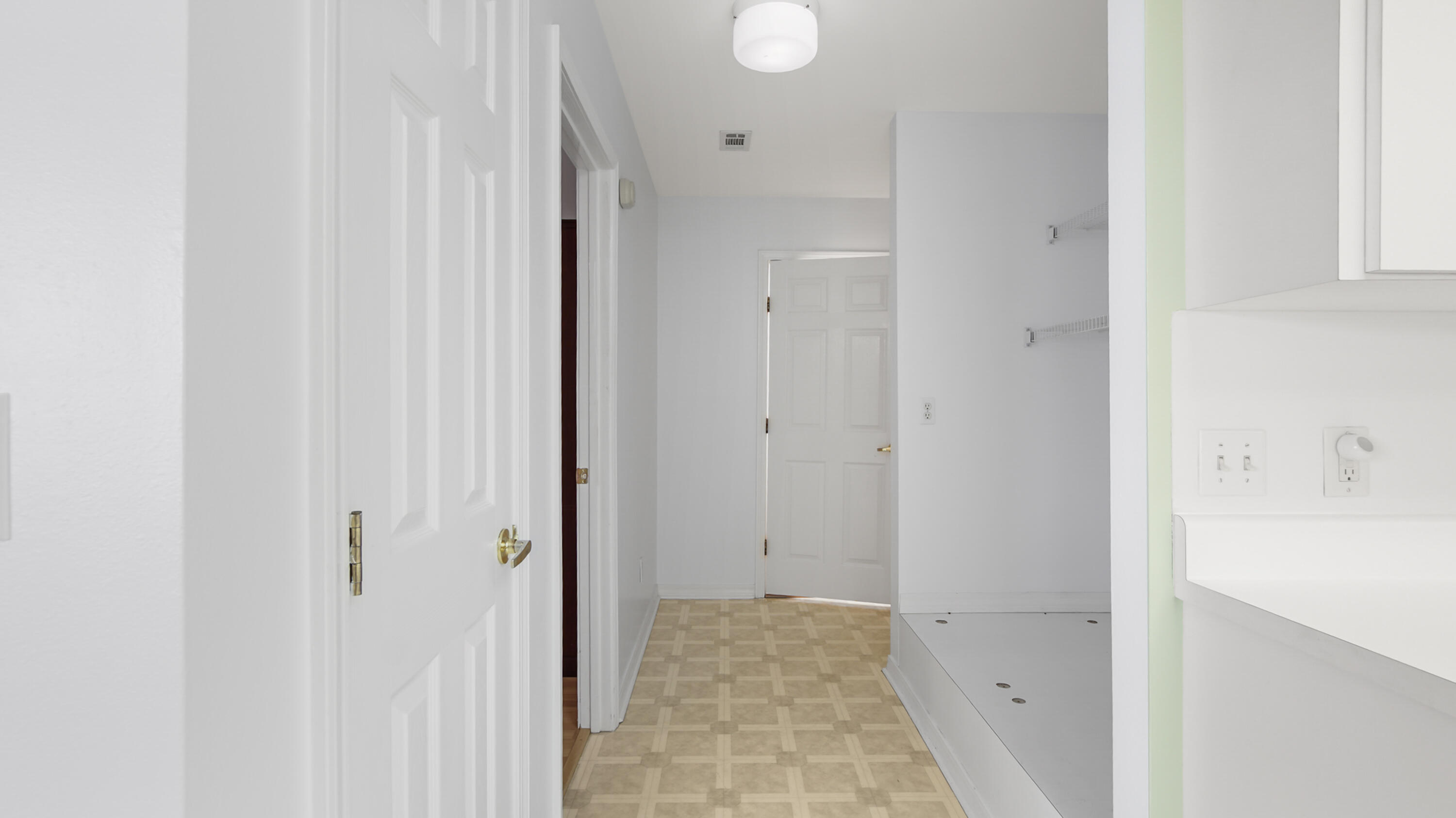 LAKEVIEW - Residential