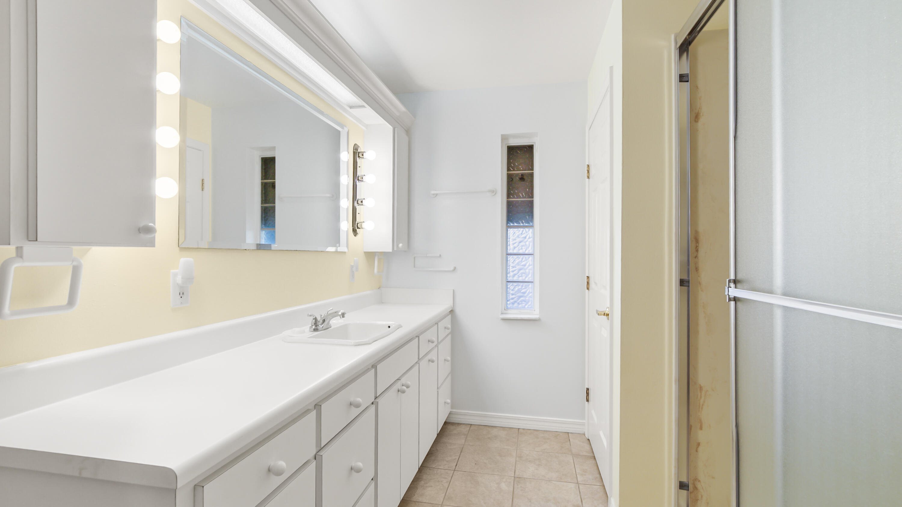 LAKEVIEW - Residential