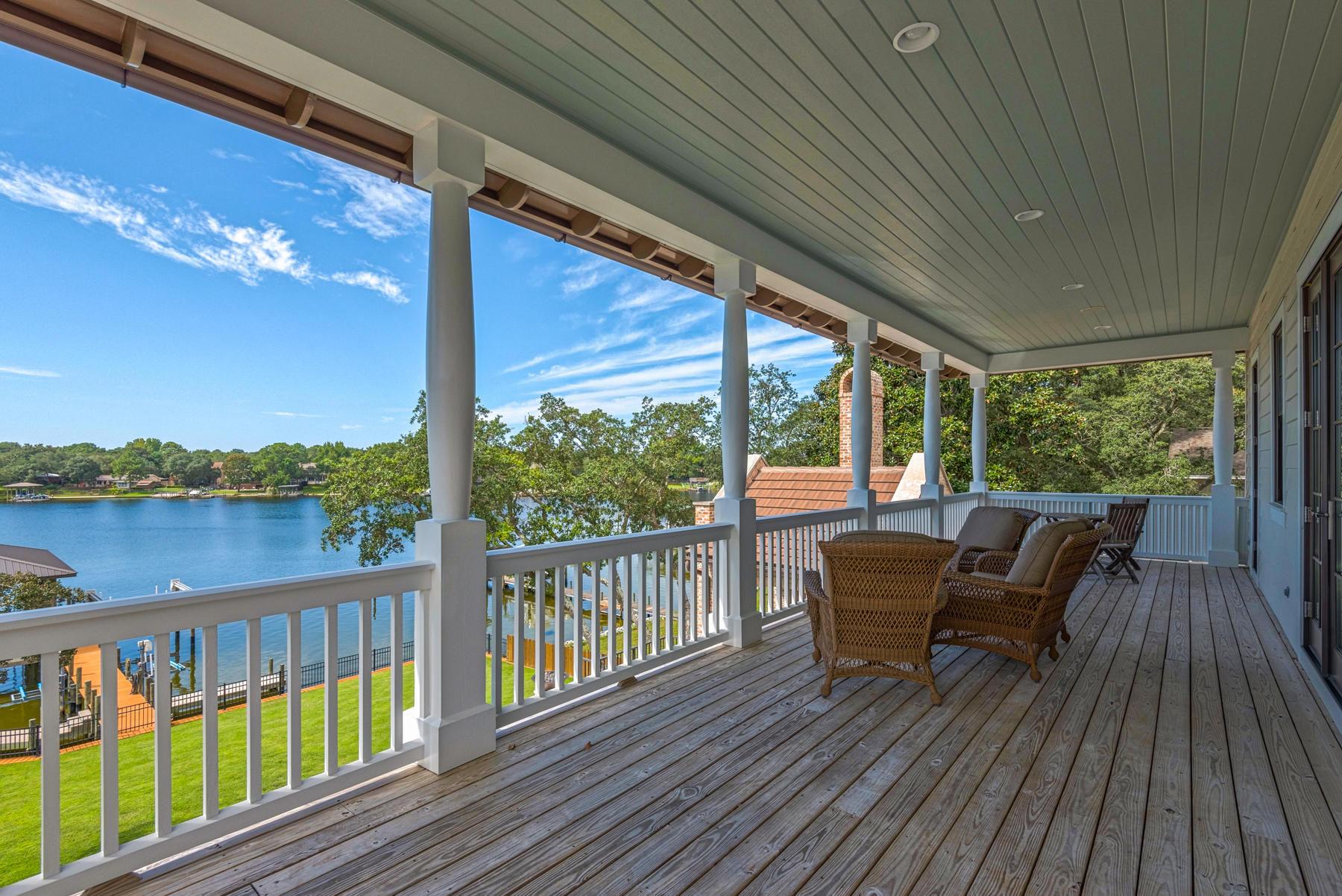 BAYOU VISTA - Residential