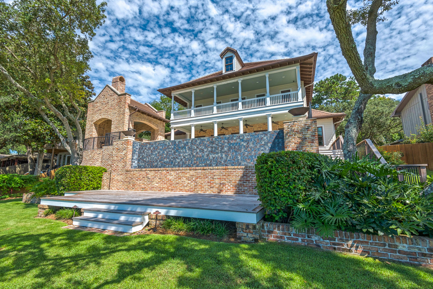 BAYOU VISTA - Residential