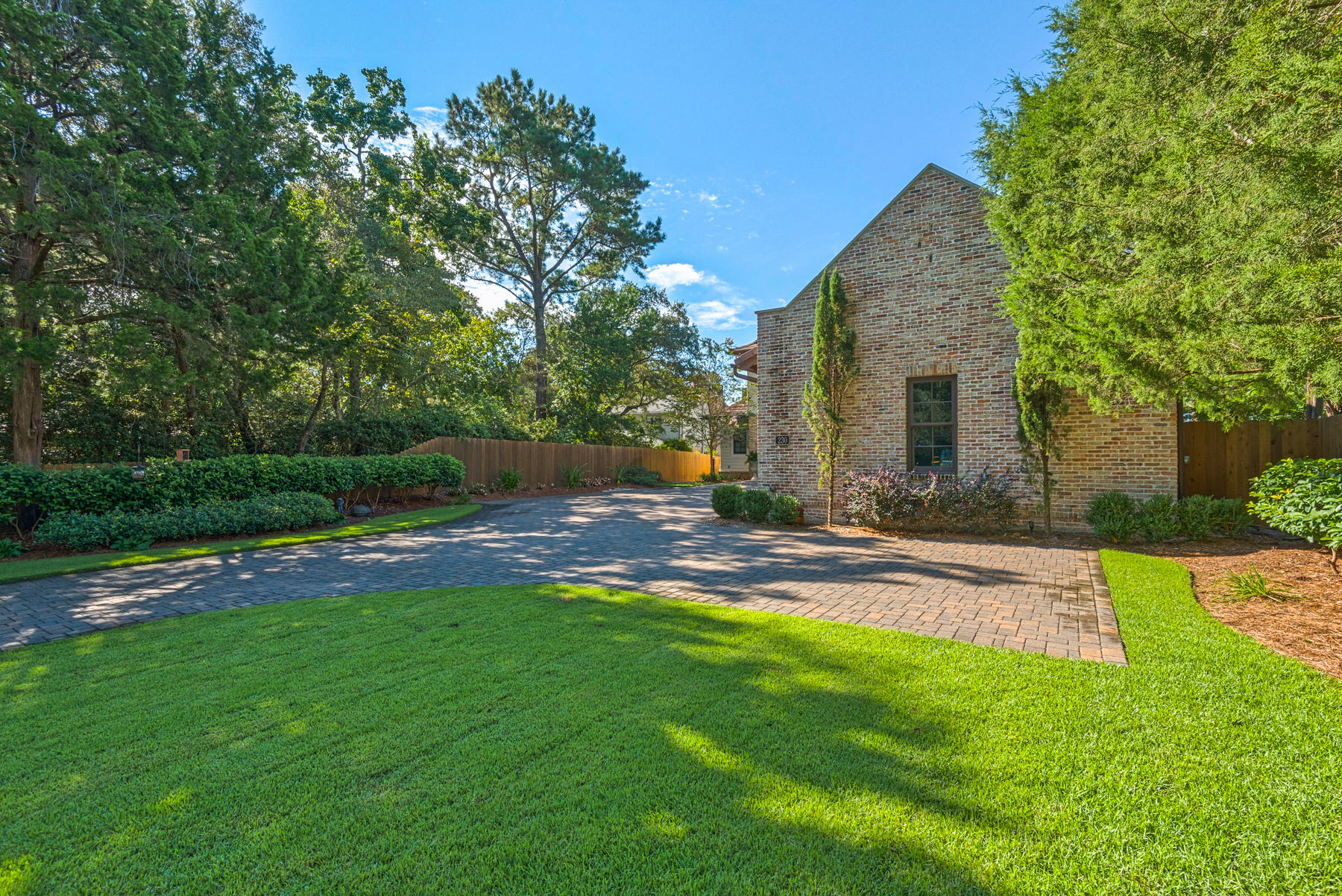 BAYOU VISTA - Residential