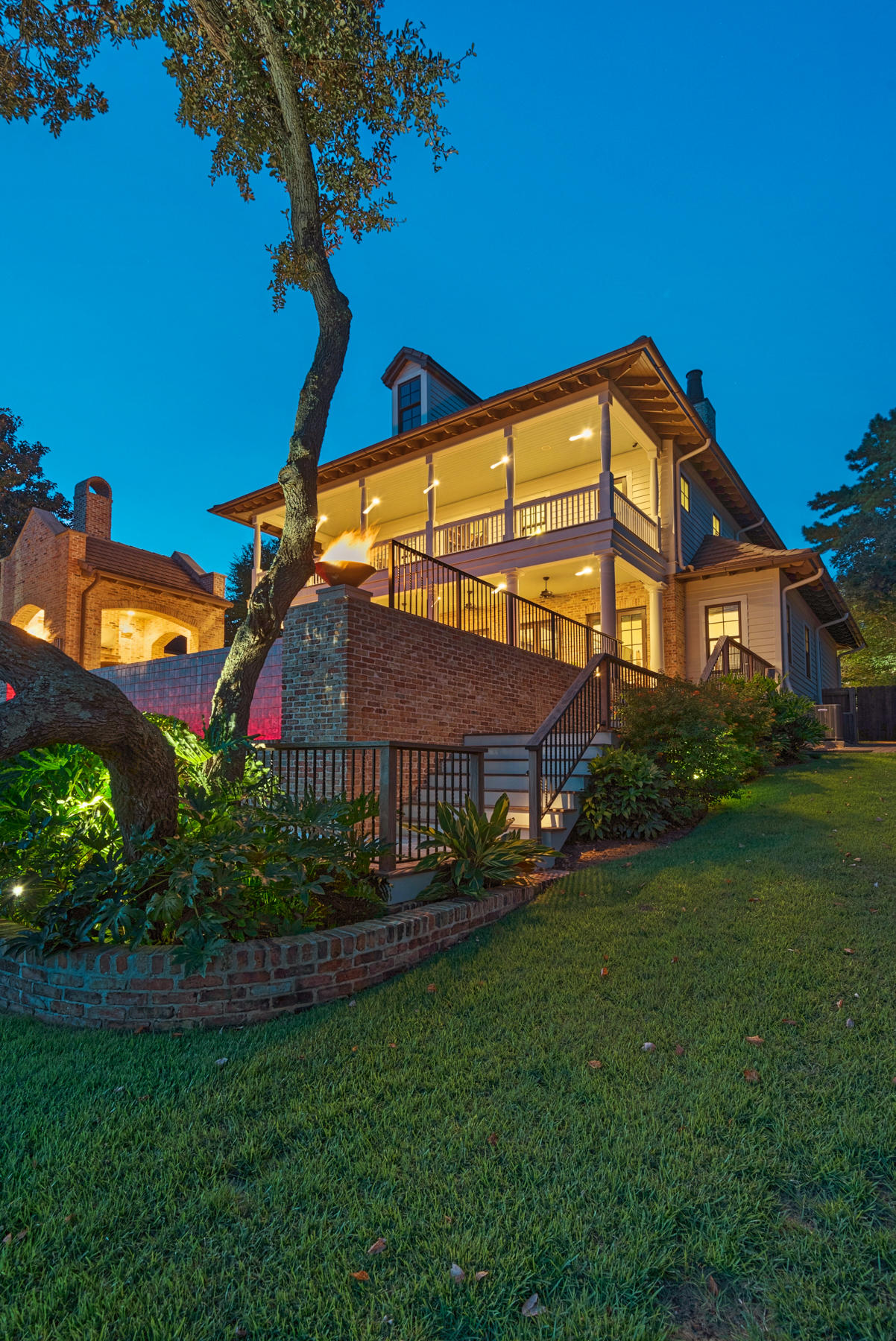 BAYOU VISTA - Residential