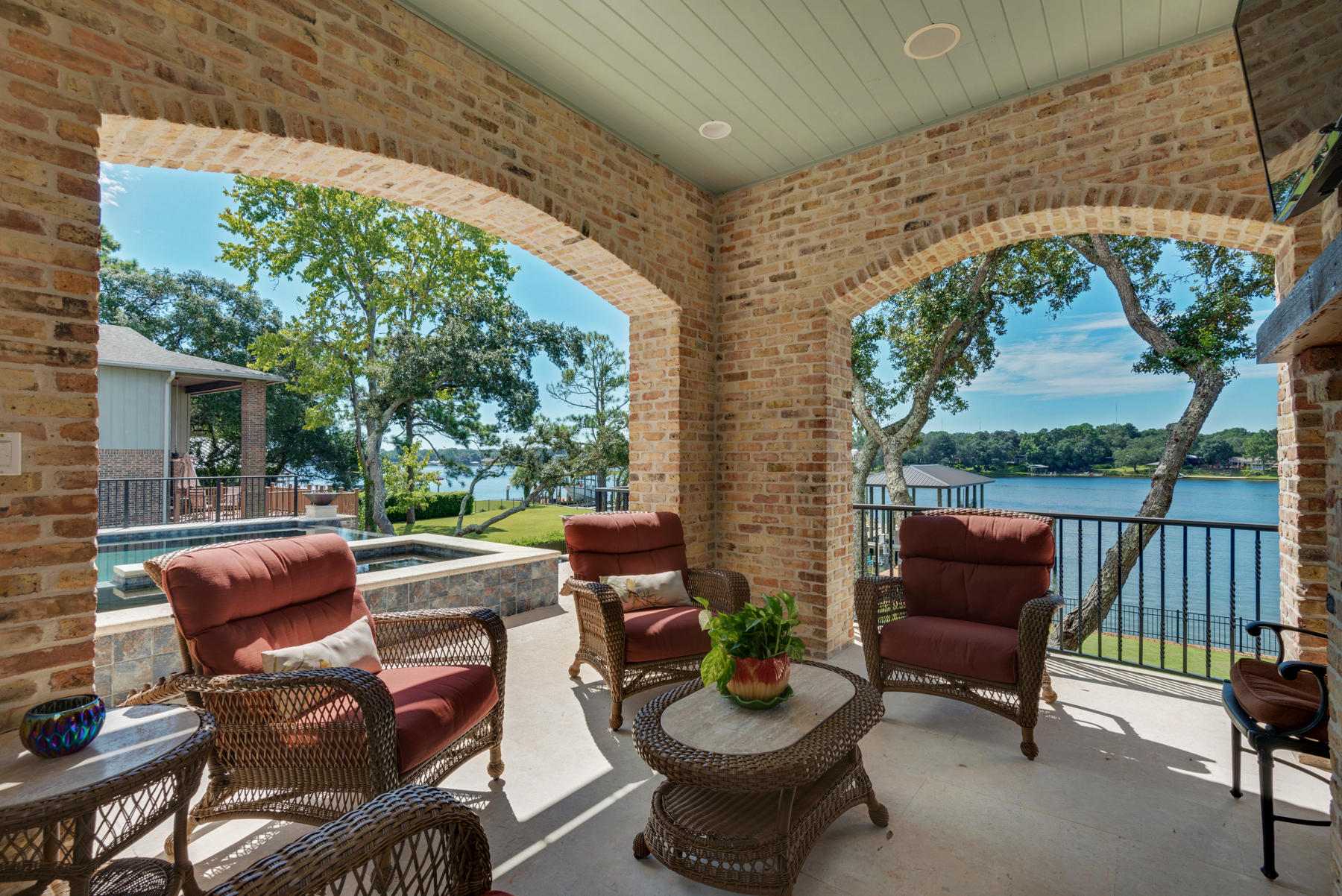 BAYOU VISTA - Residential