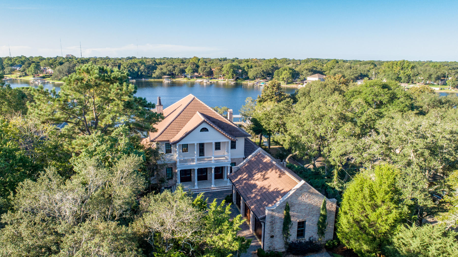 BAYOU VISTA - Residential