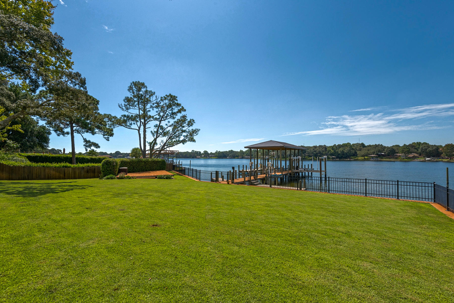 BAYOU VISTA - Residential