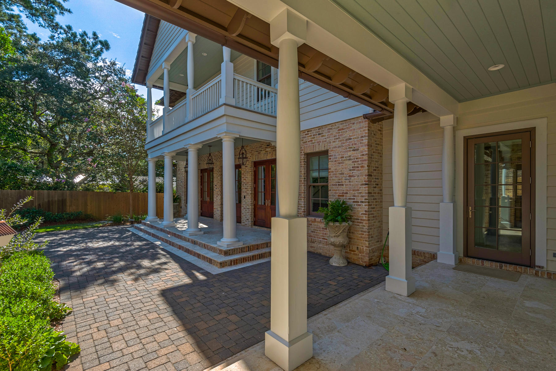 BAYOU VISTA - Residential
