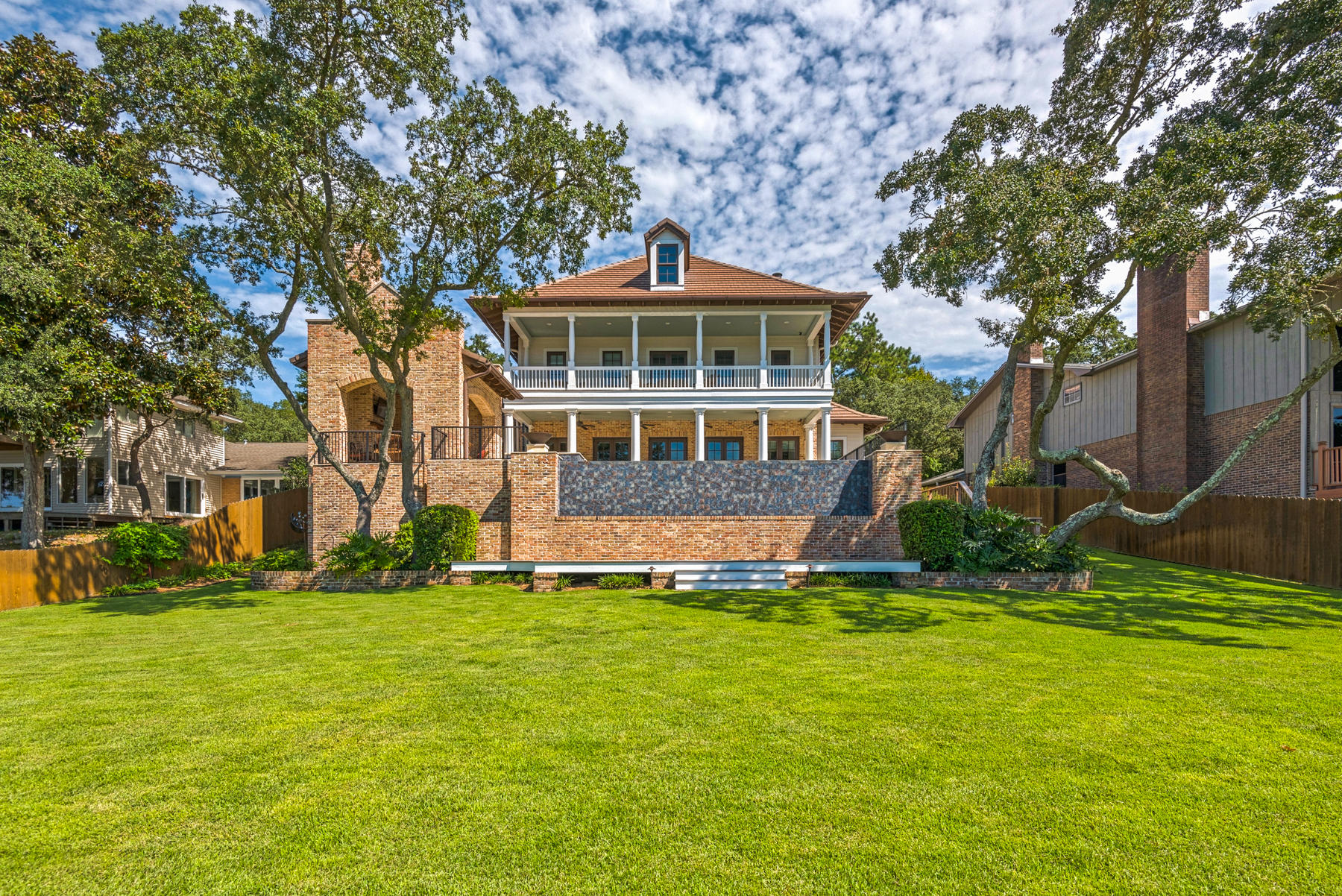 BAYOU VISTA - Residential