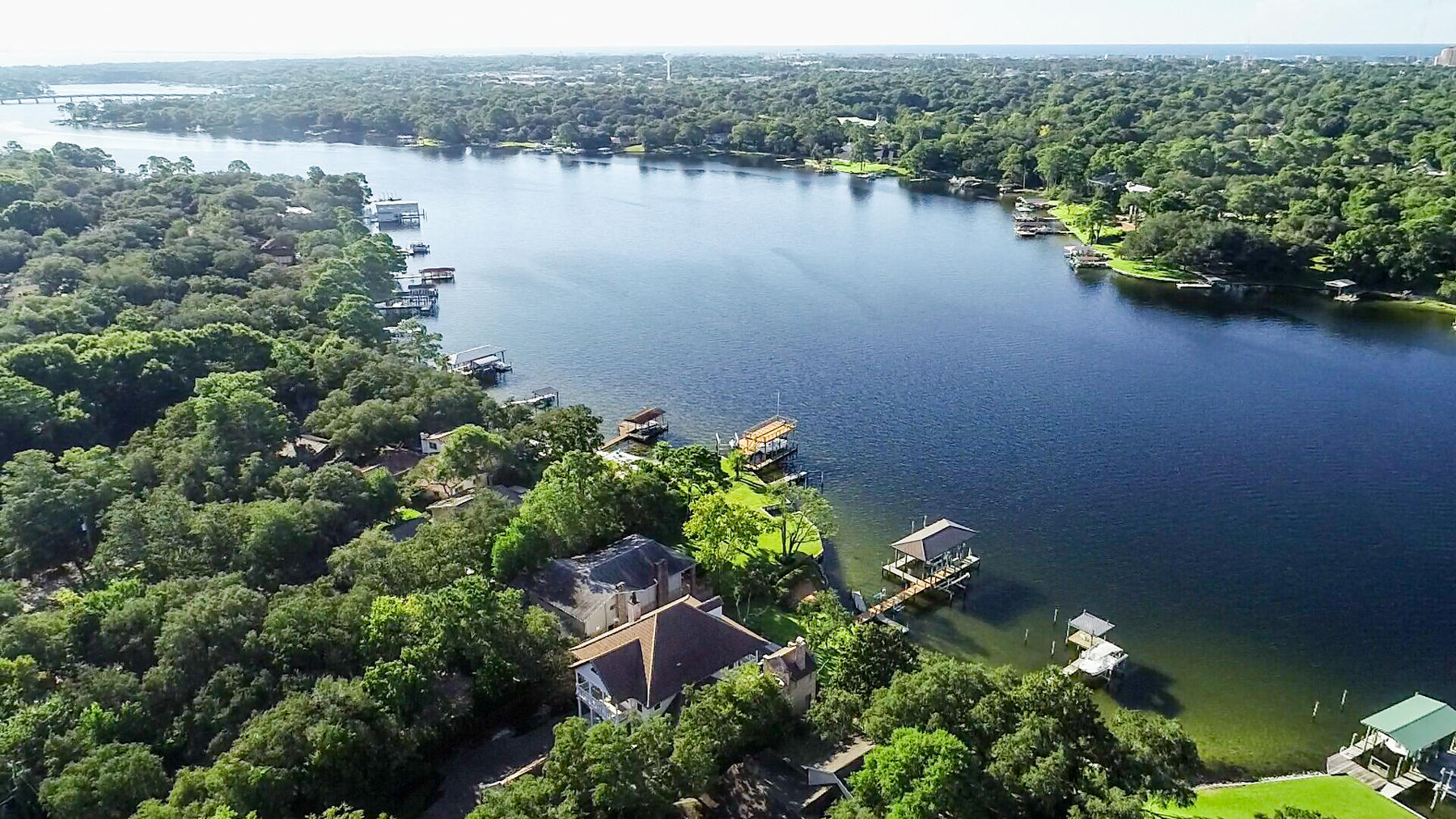BAYOU VISTA - Residential