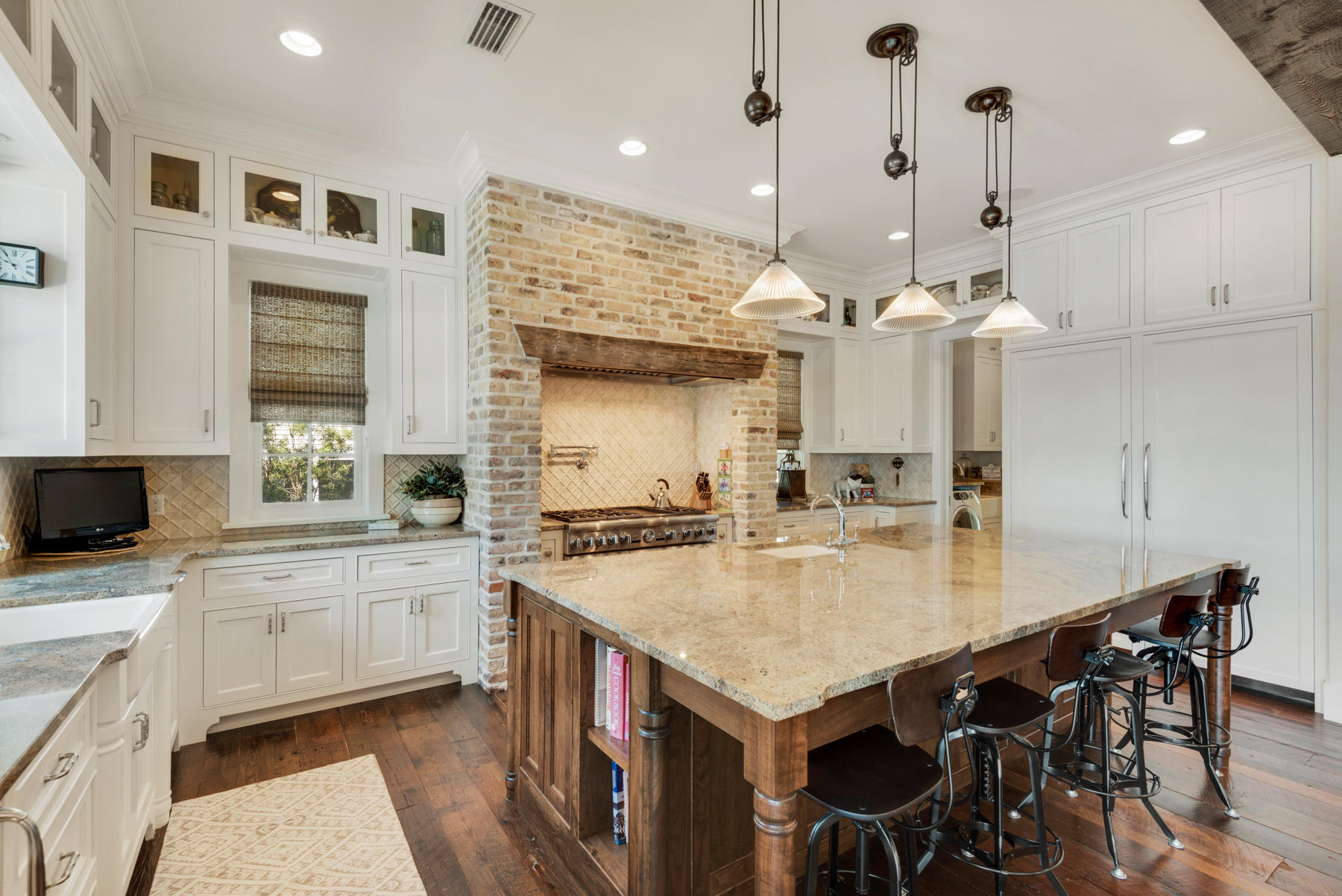 BAYOU VISTA - Residential
