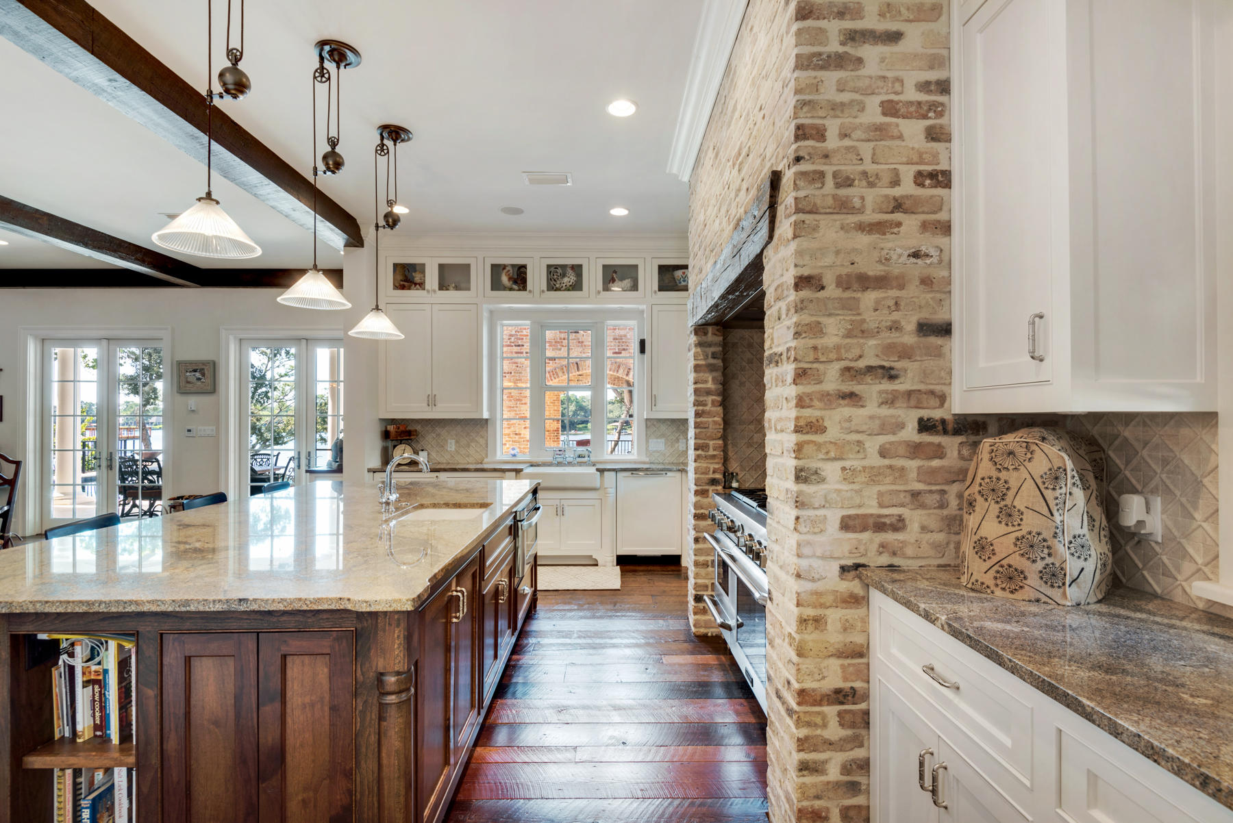 BAYOU VISTA - Residential
